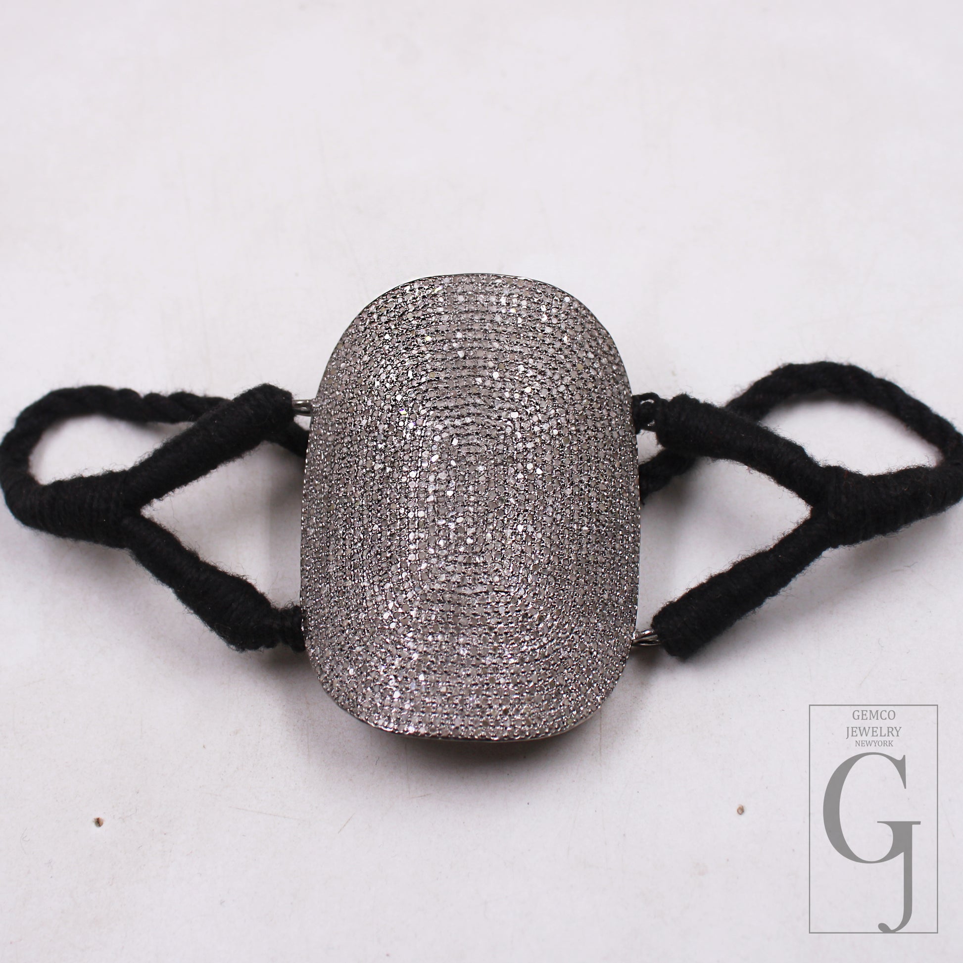 Designer diamond thread bracelet for gifting