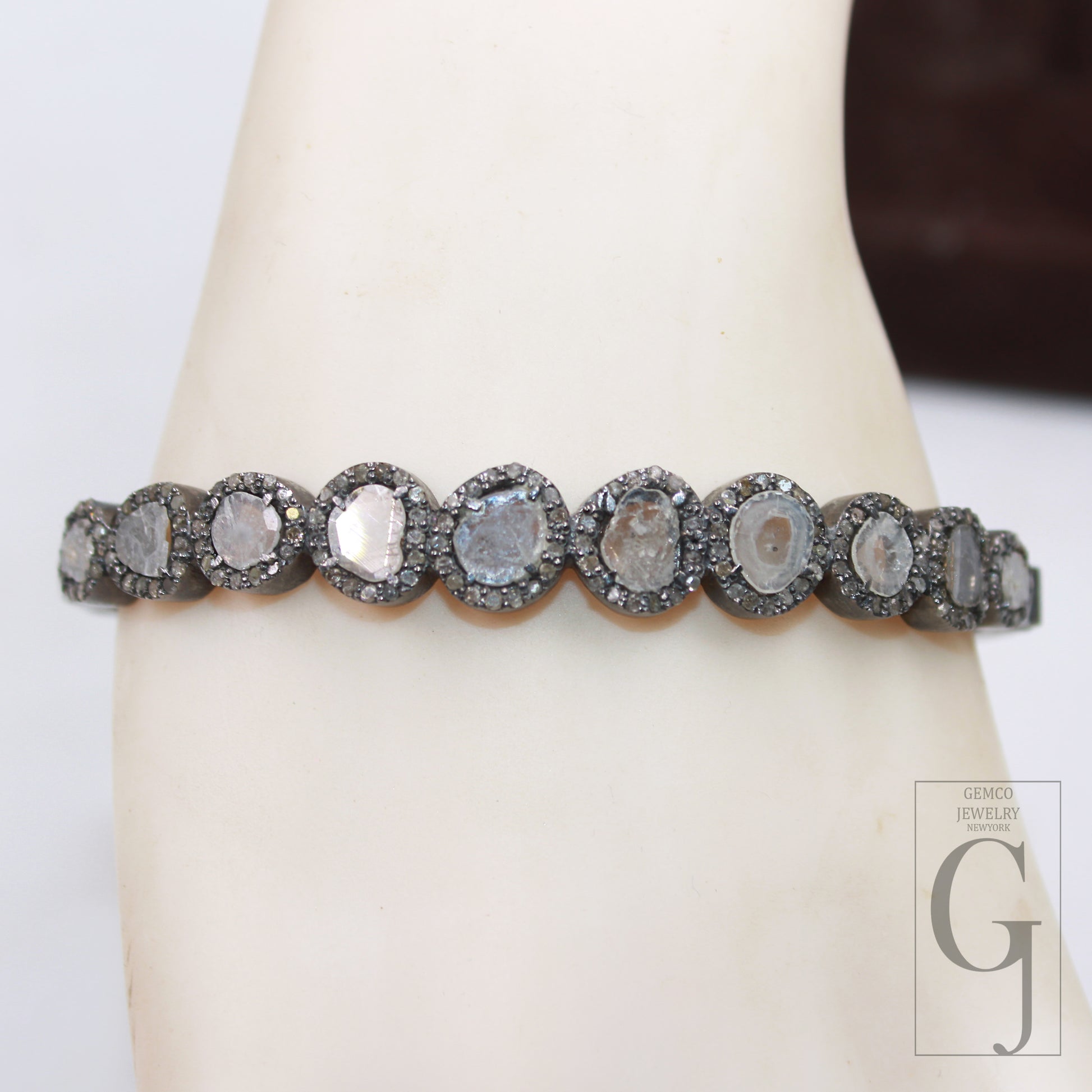 Premium antique diamond bangle crafted by artisans