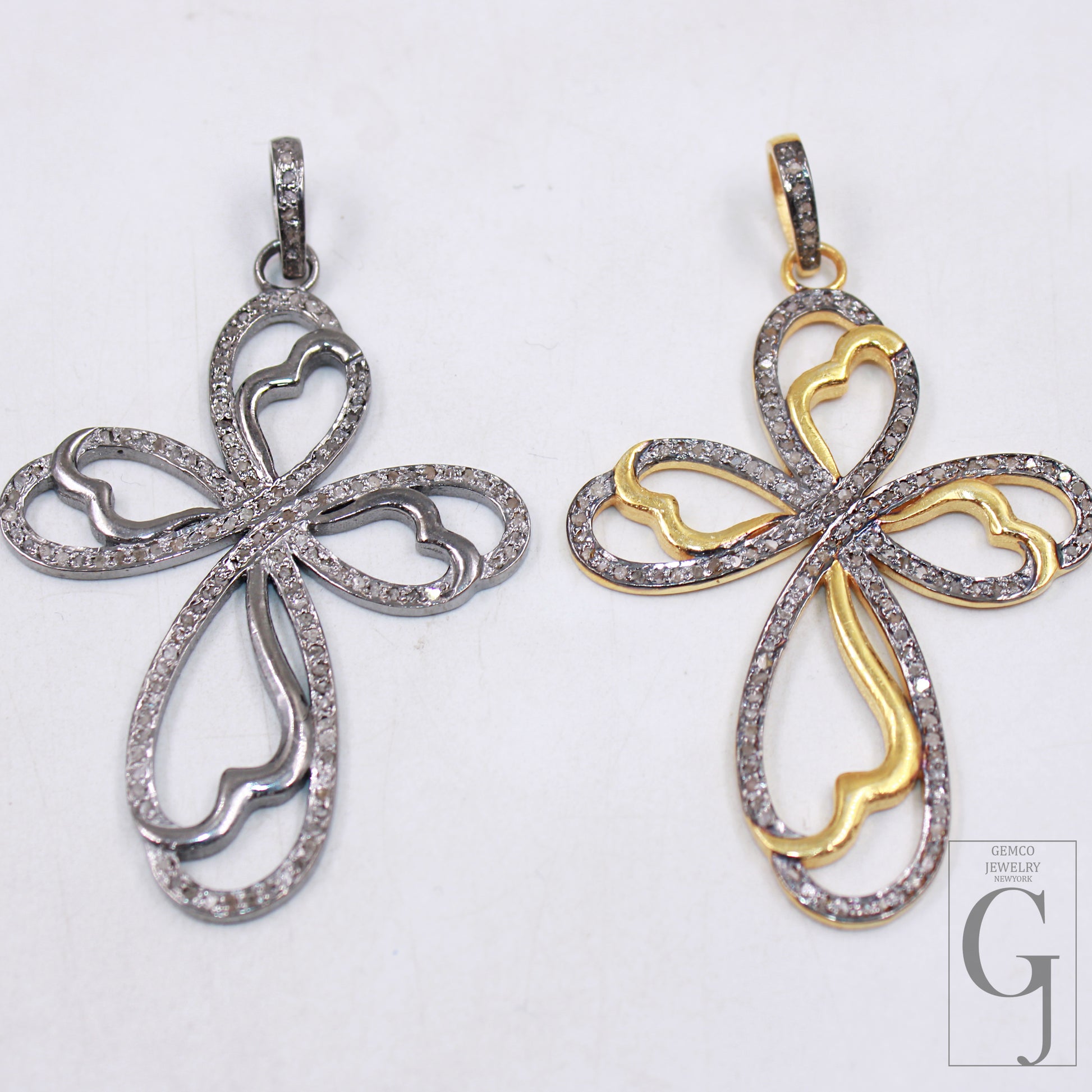 Cross pendant in rose cut diamond and sterling silver