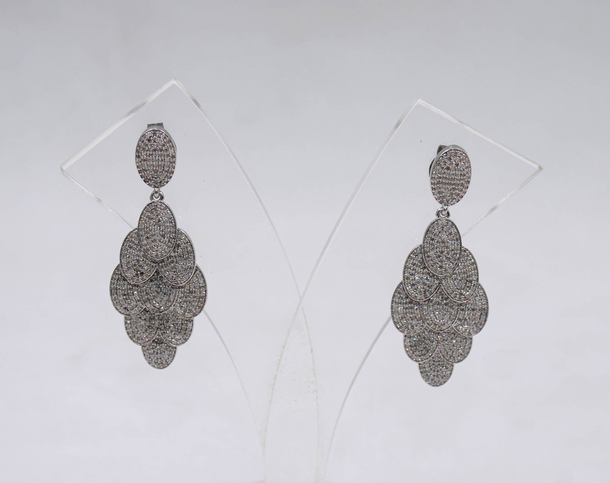 Bridal statement earrings with natural pave-set diamonds in silver