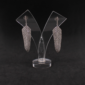 Luxury natural diamond earrings with feather design