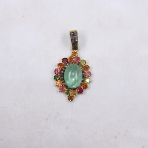 Gold-plated sterling silver pendant with Barriel emerald centerpiece