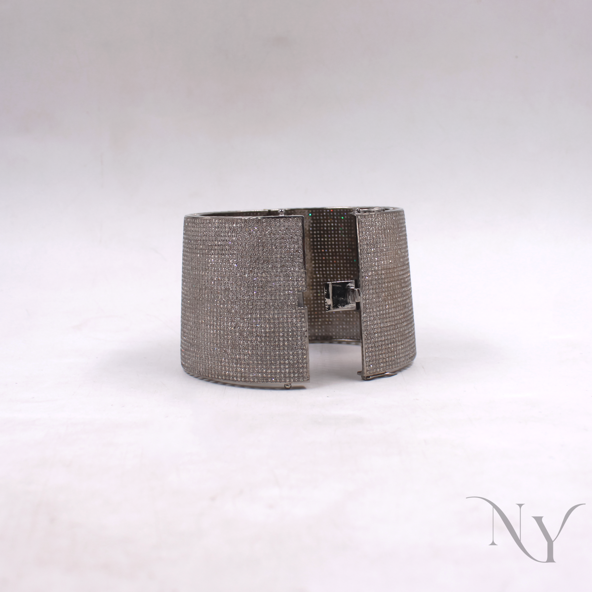 Antique style diamond bracelet handmade in 925 silver