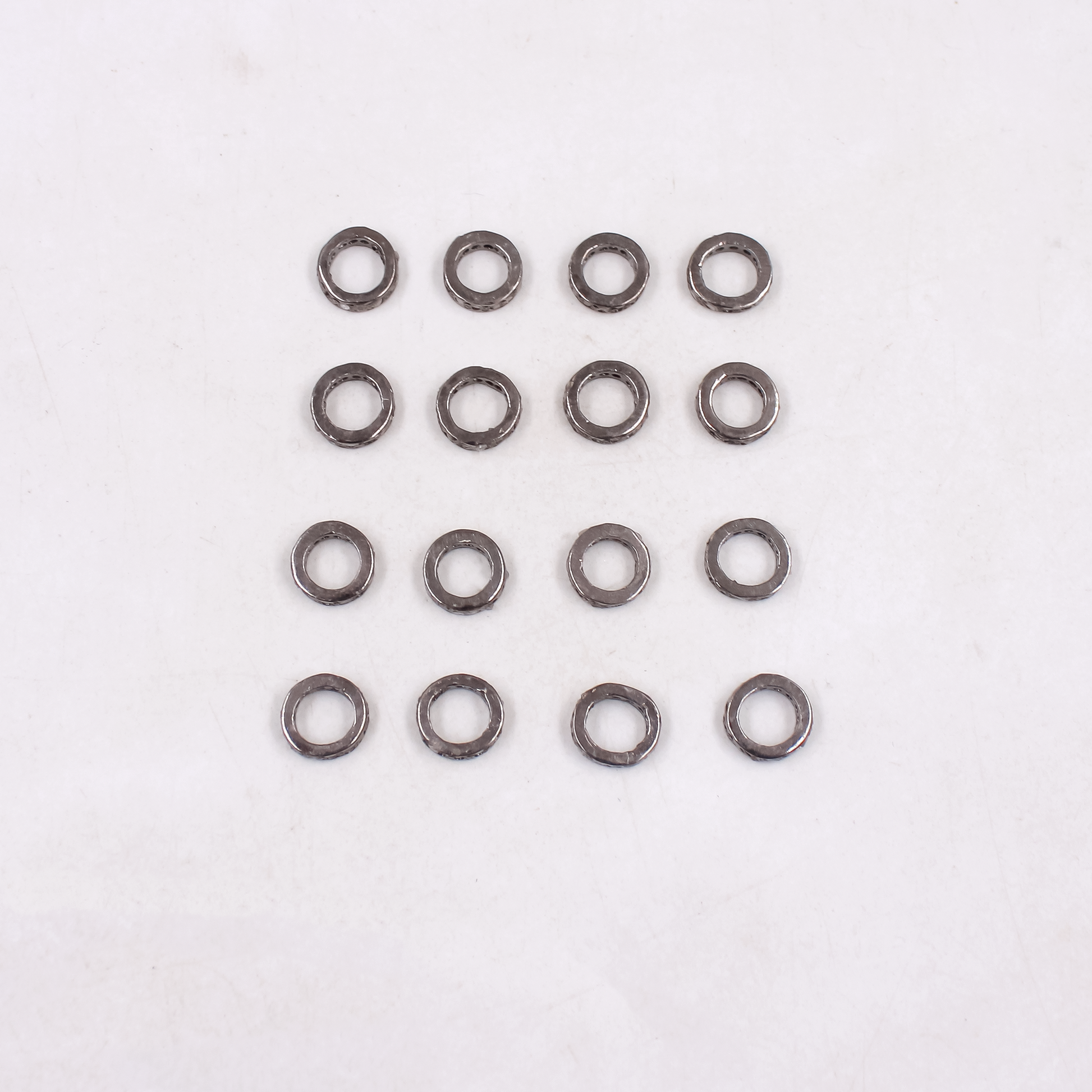 Handmade 925 silver rondelle beads with pavé diamonds for jewelry making.
