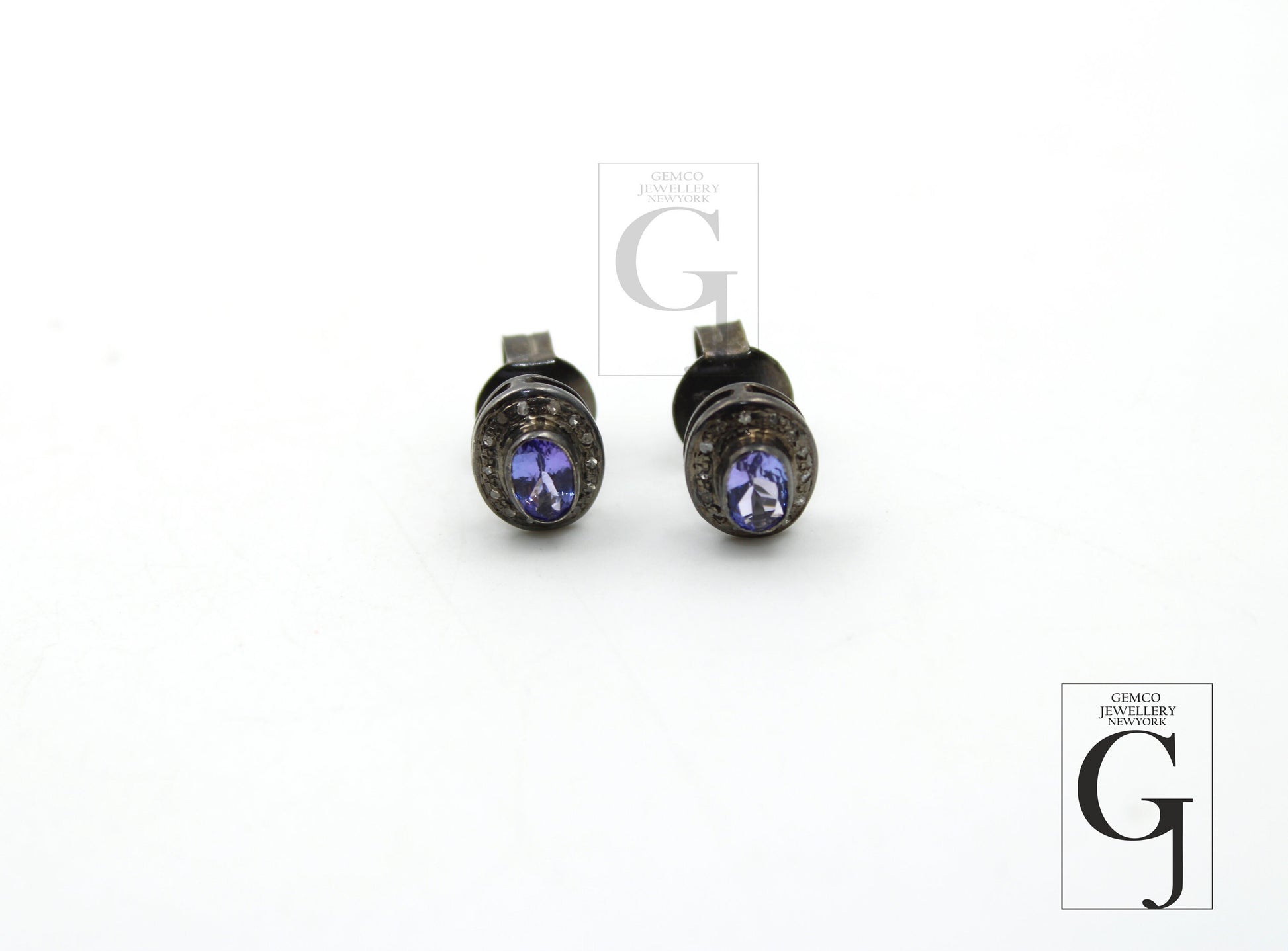 Oval Tanzanite stud earring Pave rosecut diamond 925 sterling silver handmade very beautiful  diamond pave stud earrings