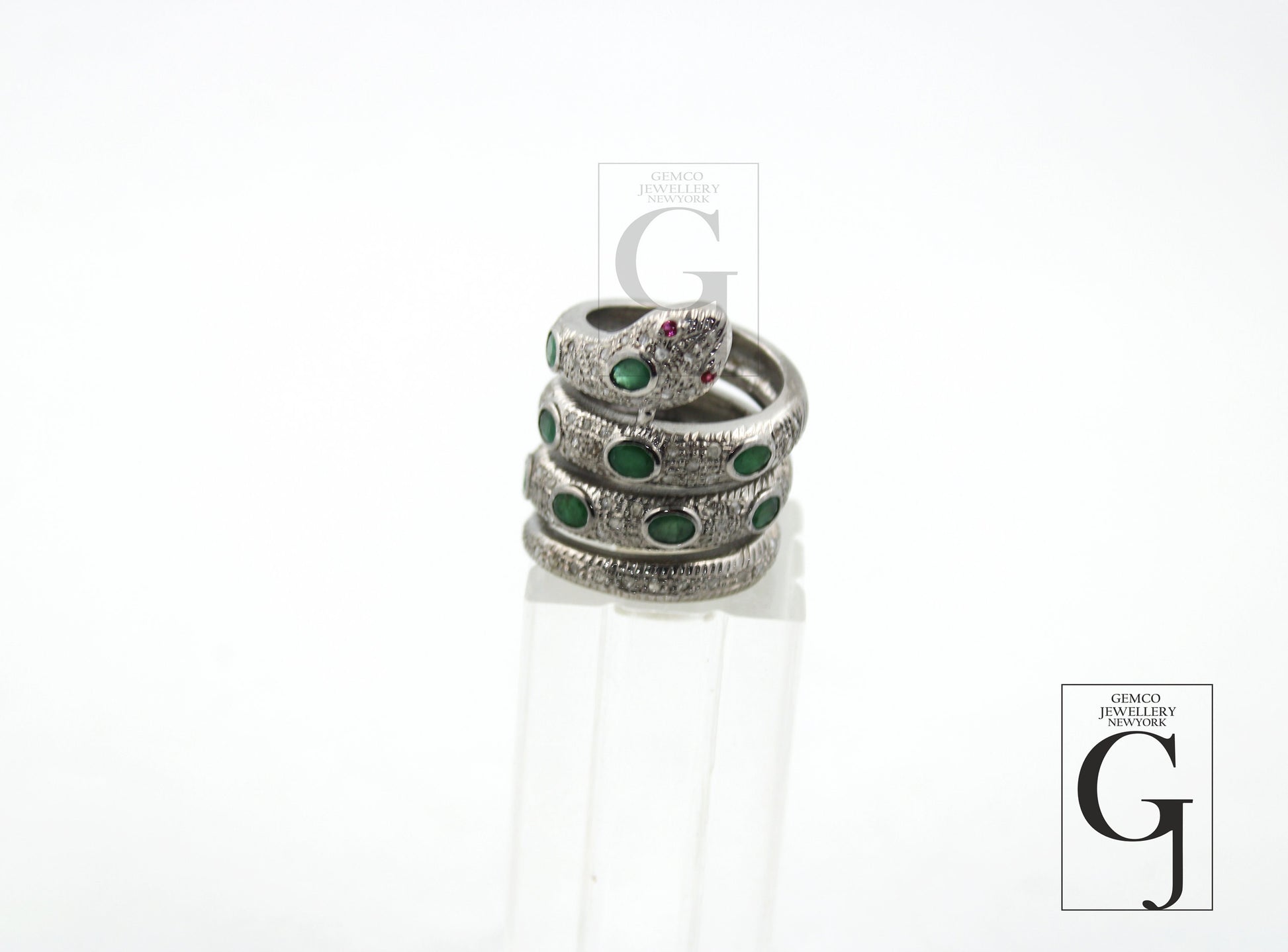 Very beautiful snake ring designer emerald ring Rosecut pave diamond rings 925 sterling silver handmade silver finish diamond ring