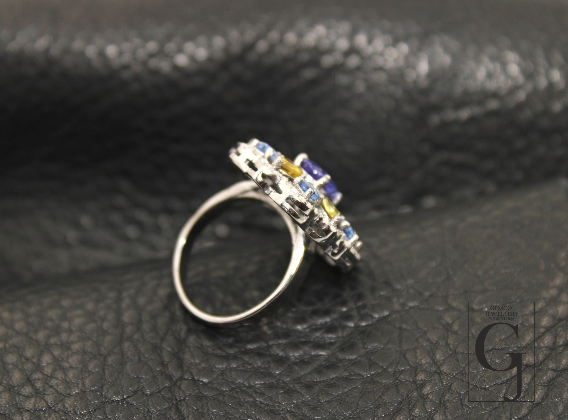 Very beautiful Kyanite tanzanite tourmaline Cocktail ring Rosecut pave diamond rings 925 sterling silver handmade silver finish diamond ring