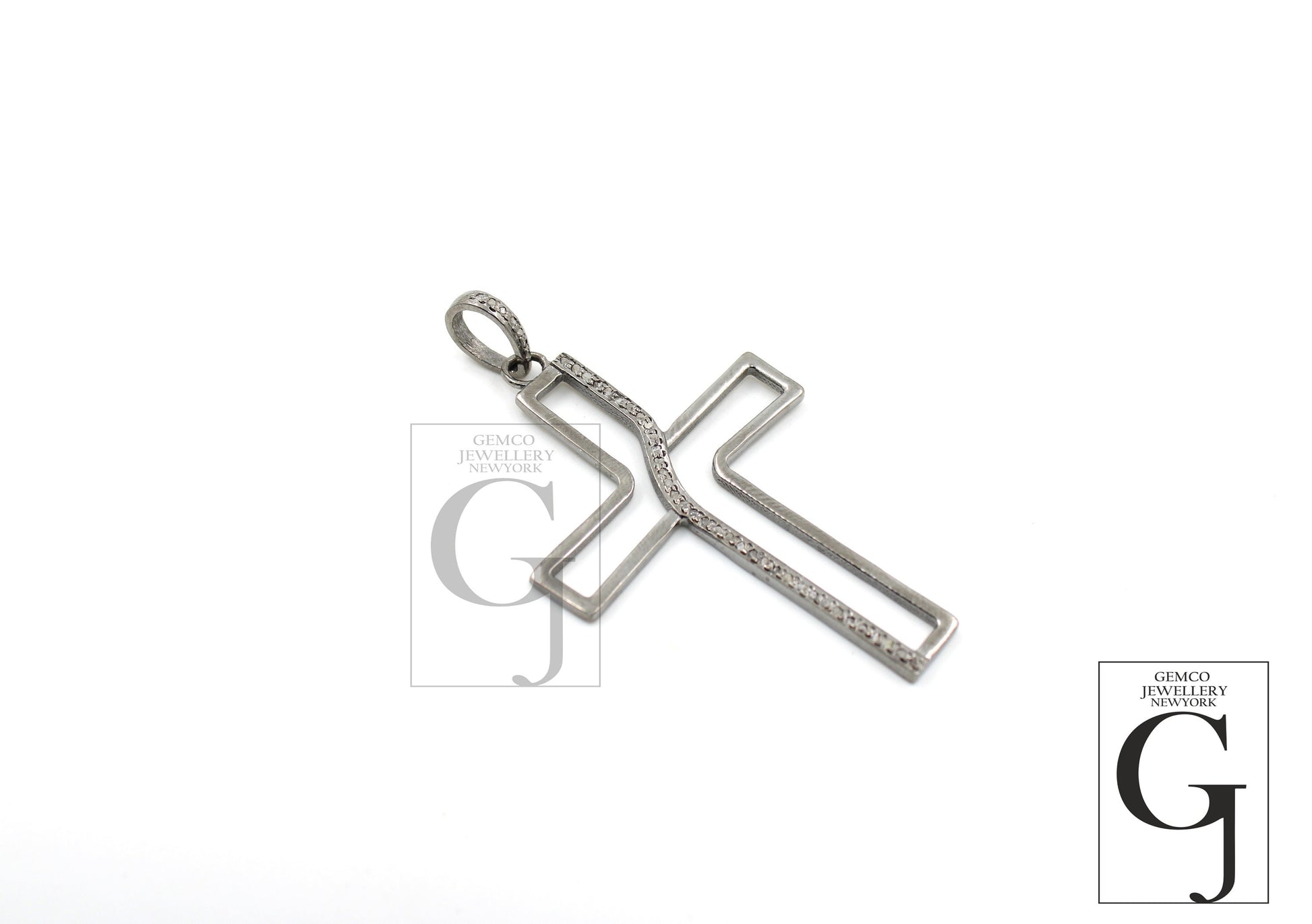 Fashionable Cross Designer Diamond Pendant Rosecut Pave Diamond Pendant 925 Sterling Silver Handmade Finish Diamond Jewelry Necklace Pendant