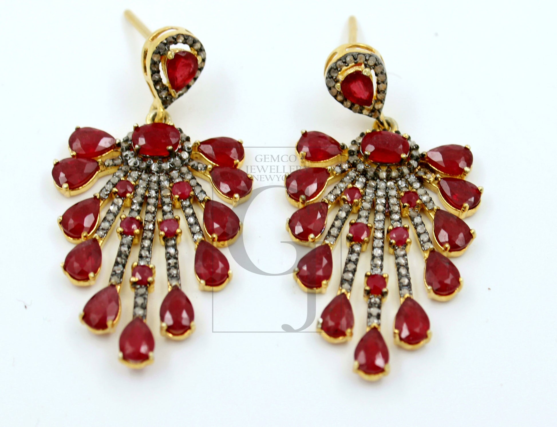 Very beautiful designer Vermail Gold Ruby designer earring stone with rosecut diamond pave setting diamond earring