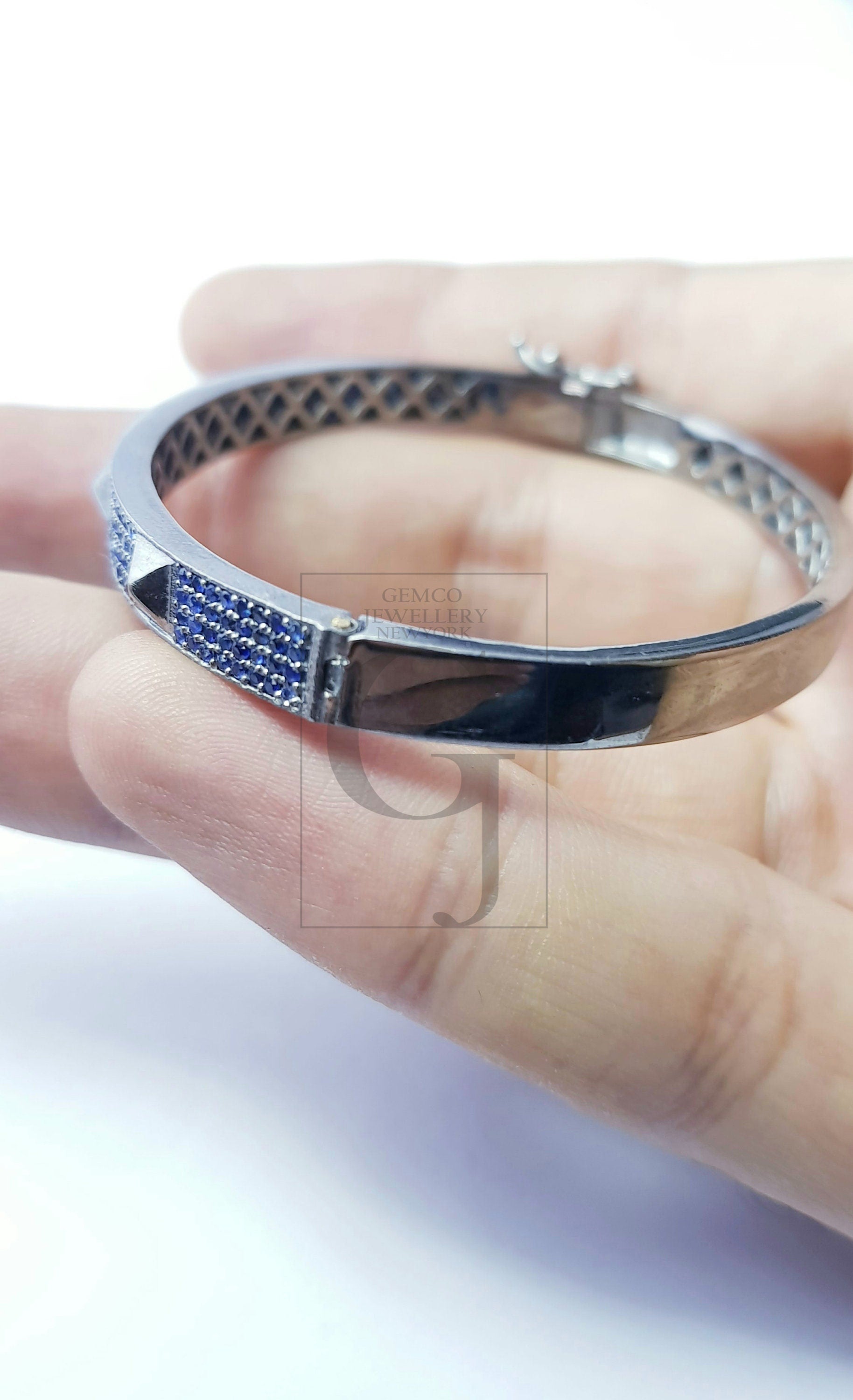 Beautiful Pyramid Bangle Rosecut pave Sapphire bangle 925 sterling silver handmade finish Sapphire bangle bracelet