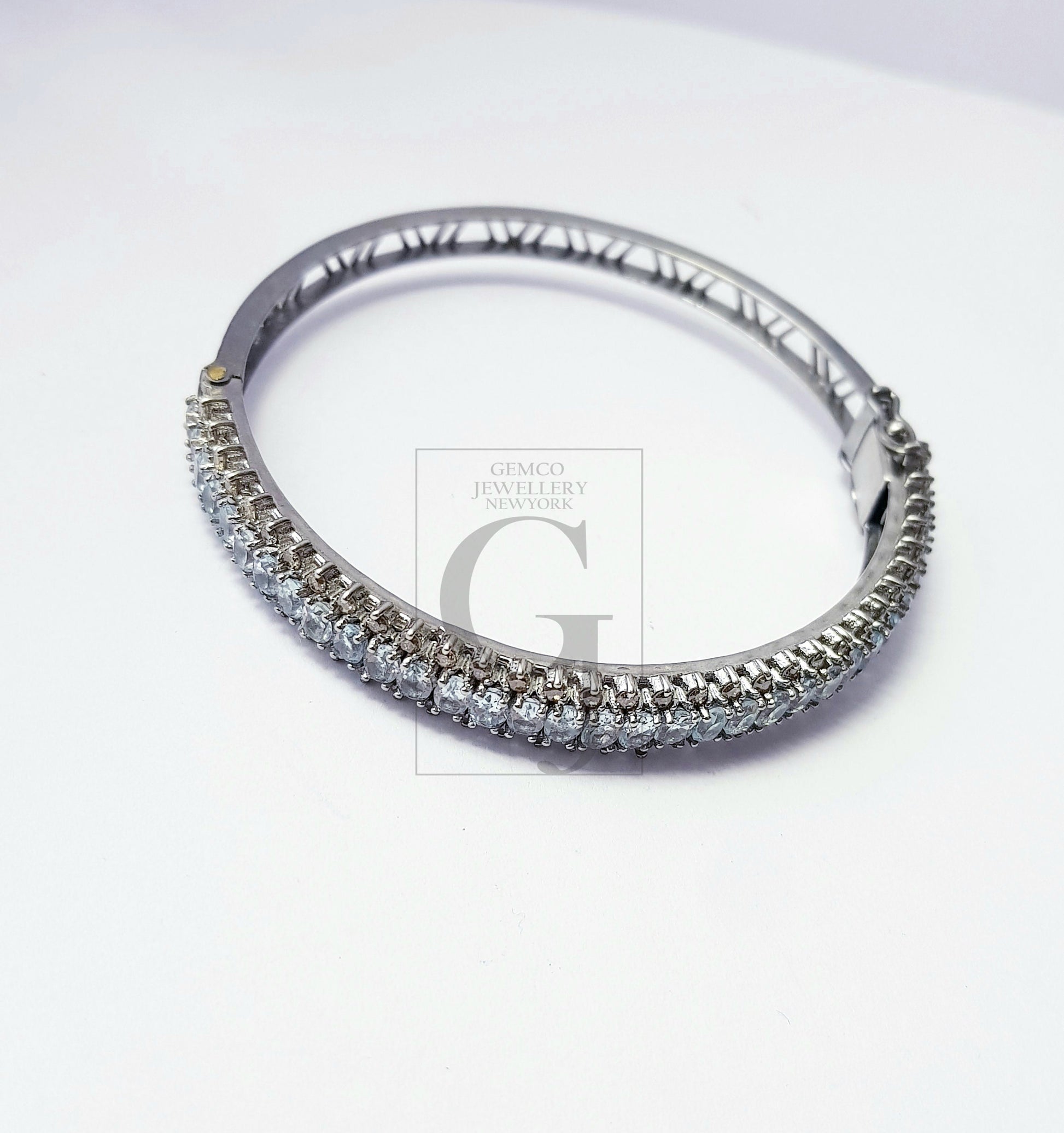 Rocecut pave diamond bangle 925 sterling silver handmade finish latest design diamond with natural blue topaz  stone bangle