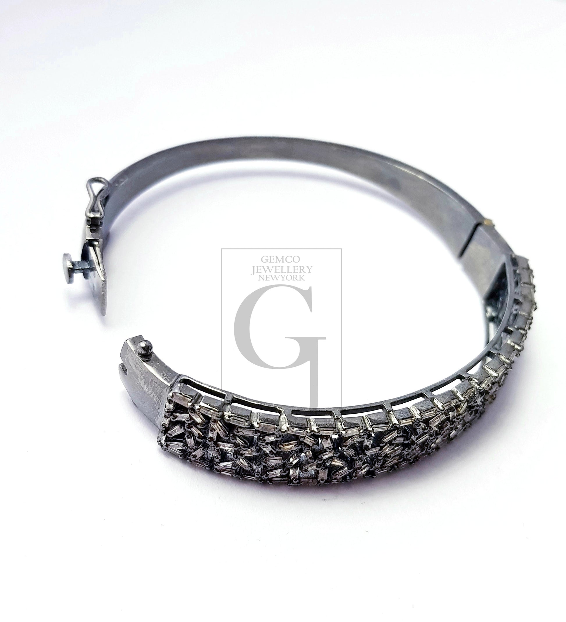 1pc Rocecut pave diamond baguettes bangle 925 sterling silver handmade finish very beautiful diamond baguettes bangle jewelry