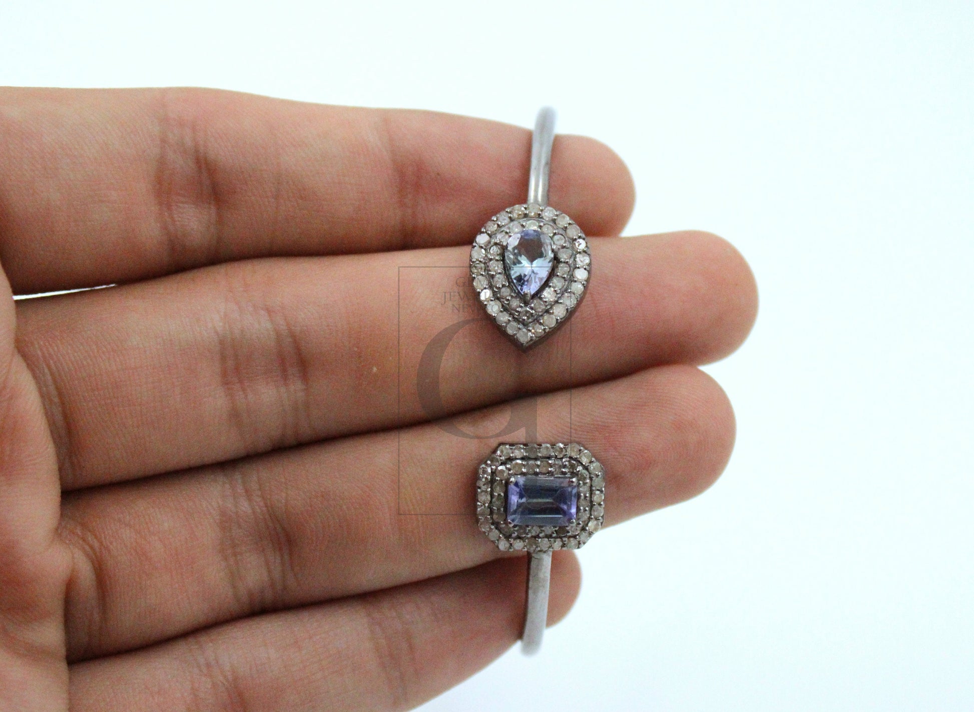 Very Beautiful Designer Tanzanite Rosecut Pave Diamond Bangle Bracelet 925 Sterling Silver Handmade Finish Diamond Bangle Bracelet