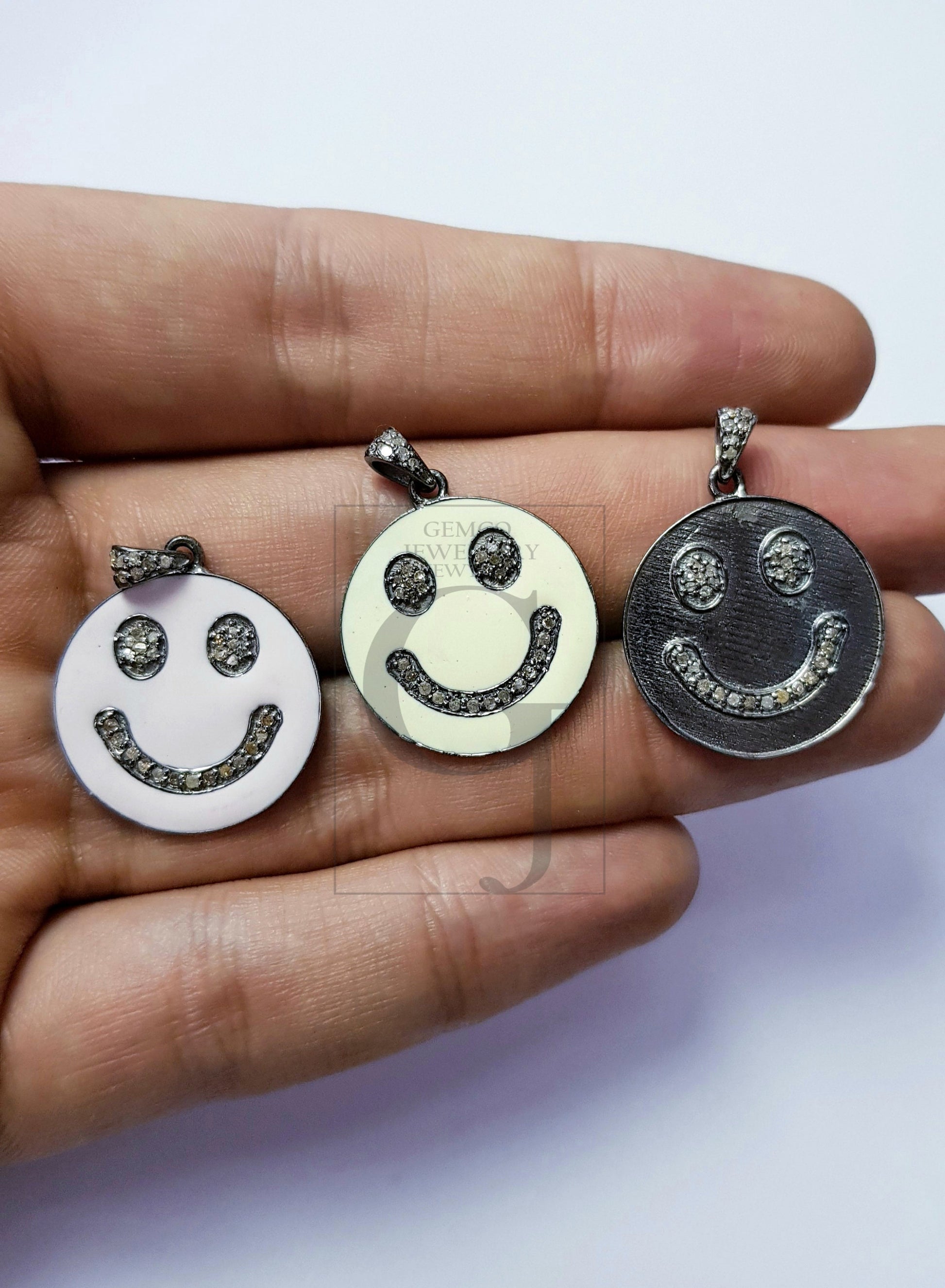 Smiley design Rosecut pave diamond pendant 925 sterling silver handmade finish enamel diamond pendant jewelry bakelite pendent gift jewelry