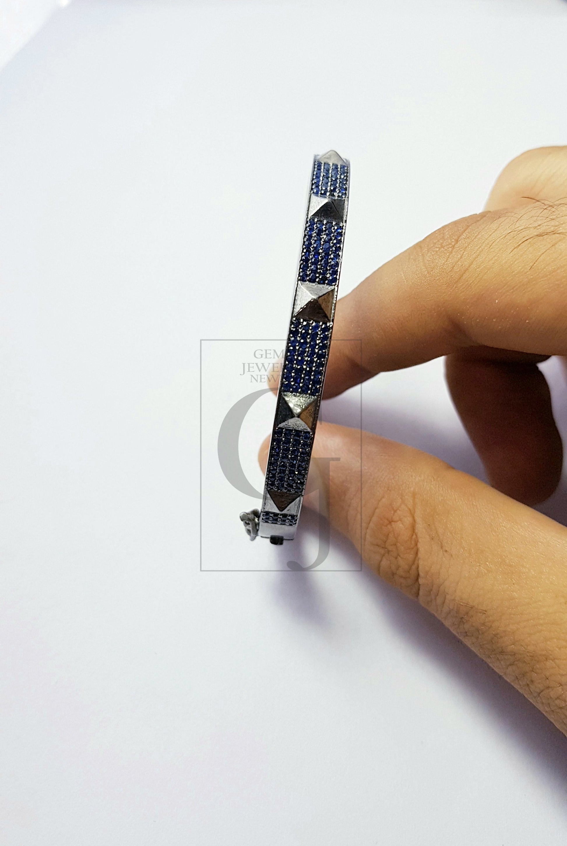Beautiful Pyramid Bangle Rosecut pave Sapphire bangle 925 sterling silver handmade finish Sapphire bangle bracelet