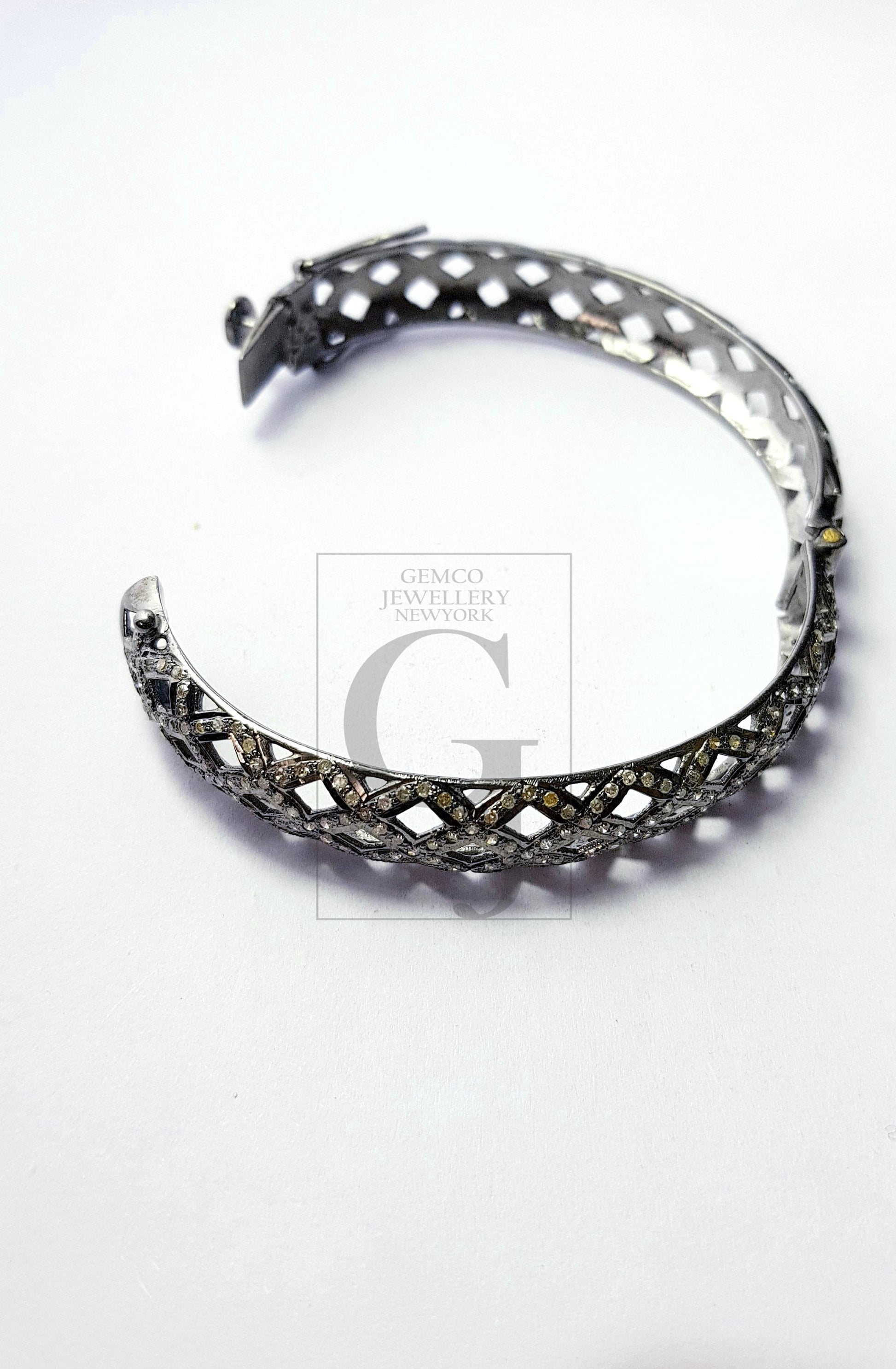 Very beautiful designer Rosecut pave diamond bangle 925 sterling silver handmade finish fashionable diamond bangle bracelet