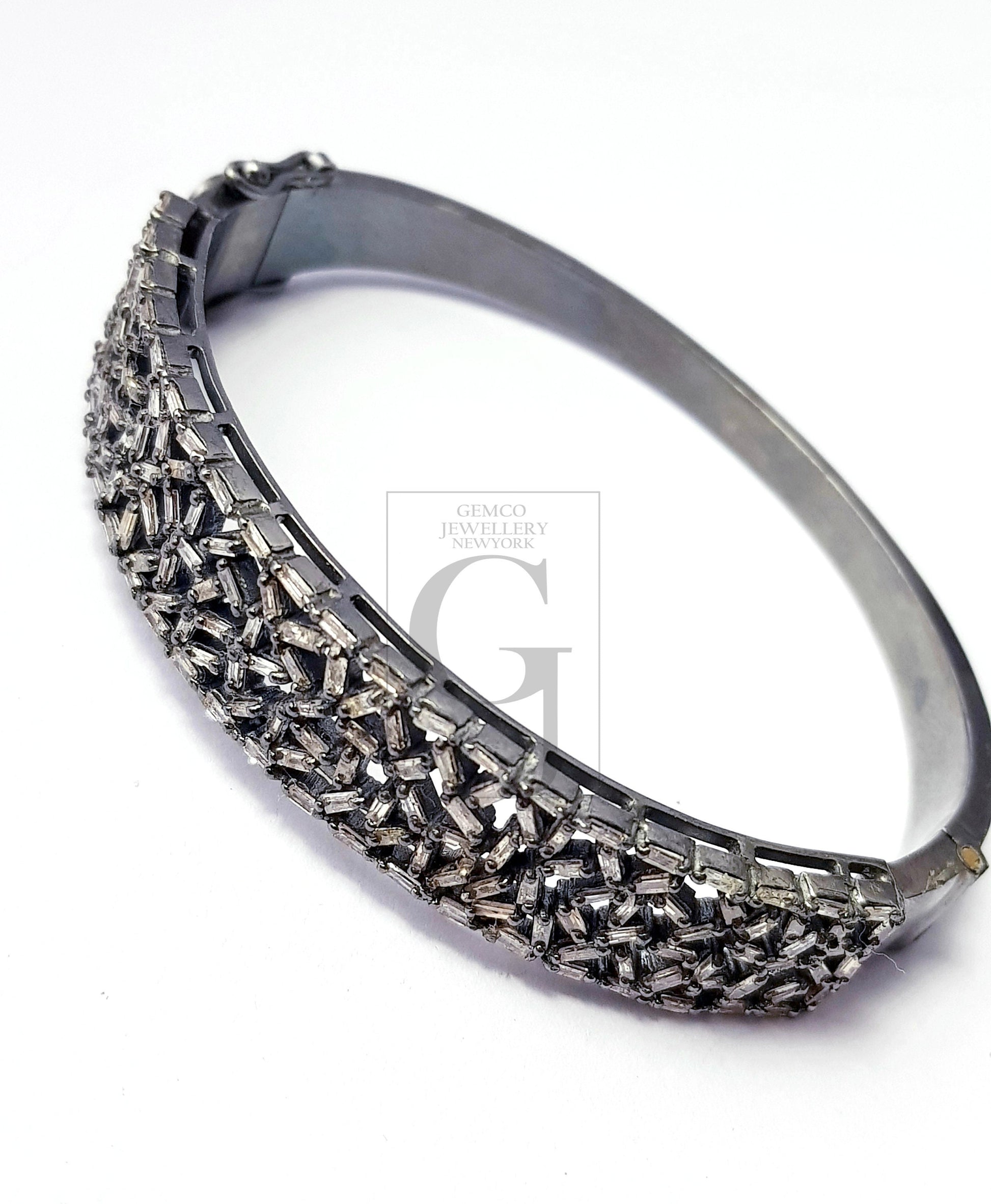 1pc Rocecut pave diamond baguettes bangle 925 sterling silver handmade finish very beautiful diamond baguettes bangle jewelry