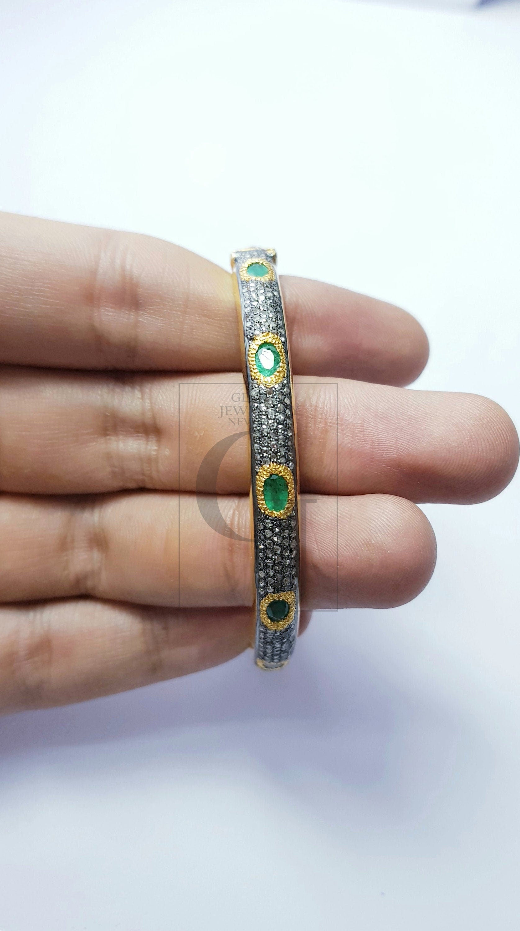 Fashionable designer Rosecut pave diamond bangle 925 sterling silver handmade finish beautiful diamond emerald bangle bracelet