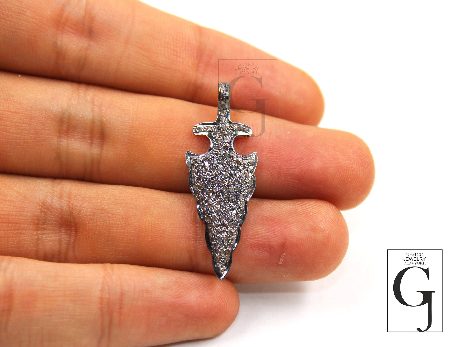 Beautiful Arrowhead Pendant Designer Charm Rosecut Pave Diamond Pendant 925 Sterling Silver Handmade Finish Diamond Charms Necklace Pendant