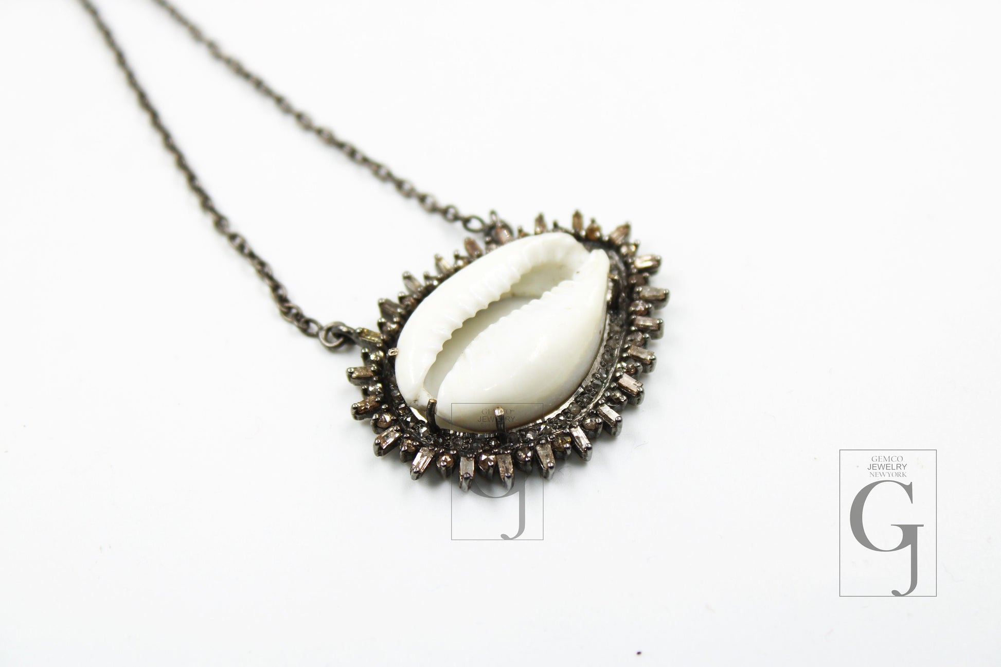 Very Beautiful Designer Cowrie Shell Rosecut Pave Diamond Pendant 925 Sterling Silver Handmade Finish Diamond Charms Necklace Pendant