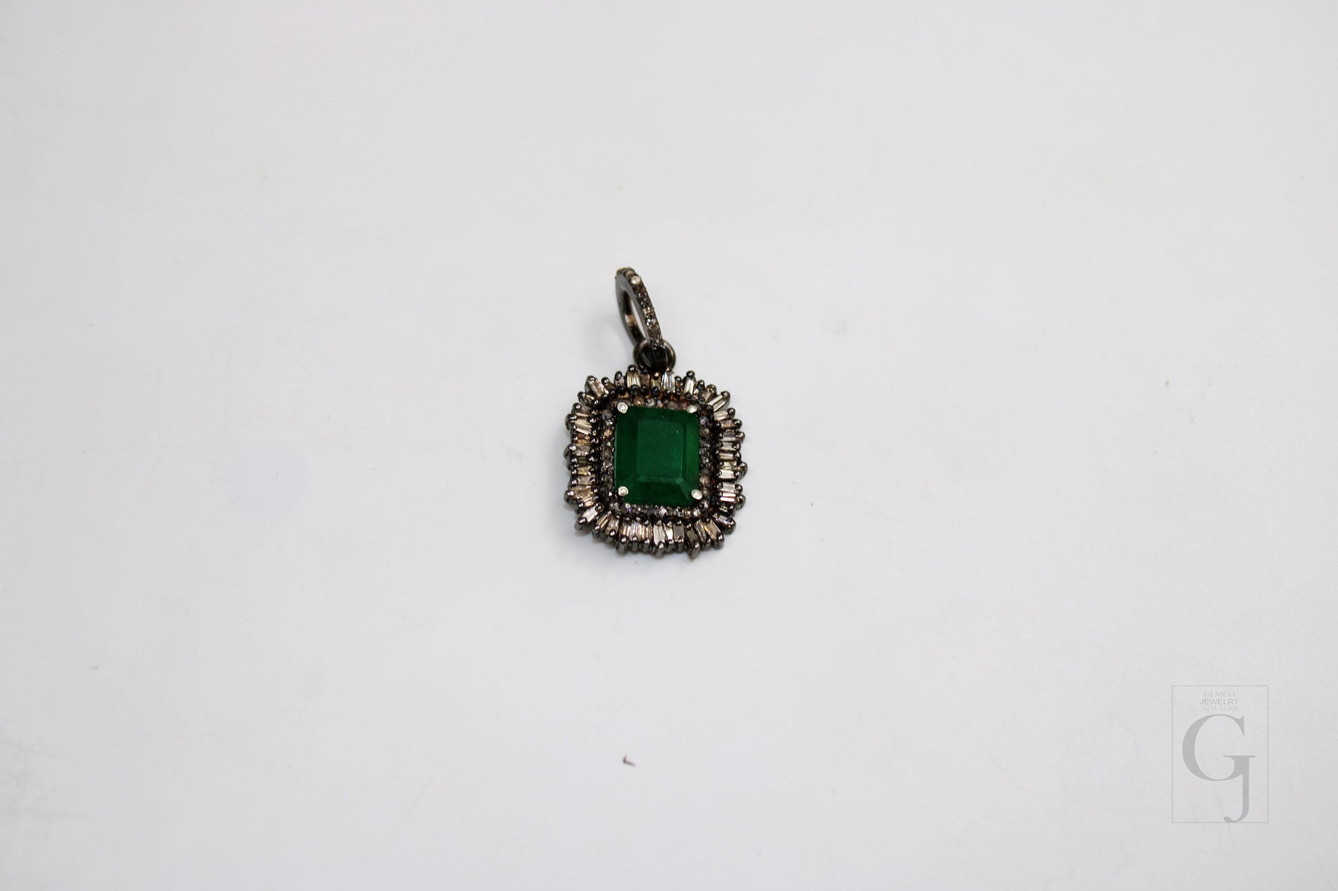 Fashionable baguette designer emerald pendant Rosecut pave diamond pendant 925 sterling silver handmade finish diamond charm necklace pendan
