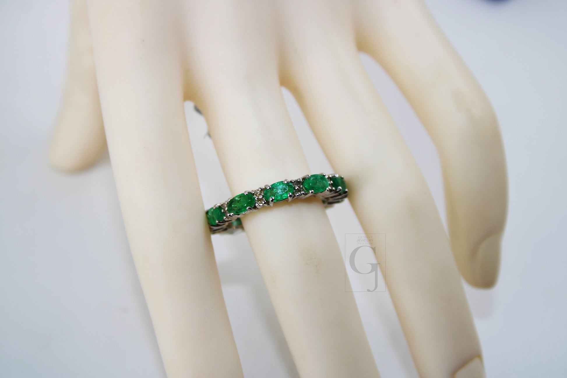 Very Beautiful Designer Emerald Band Ring Rosecut Pave Diamond Rings 925 Sterling Silver Handmade Silver Finish Diamond Ring