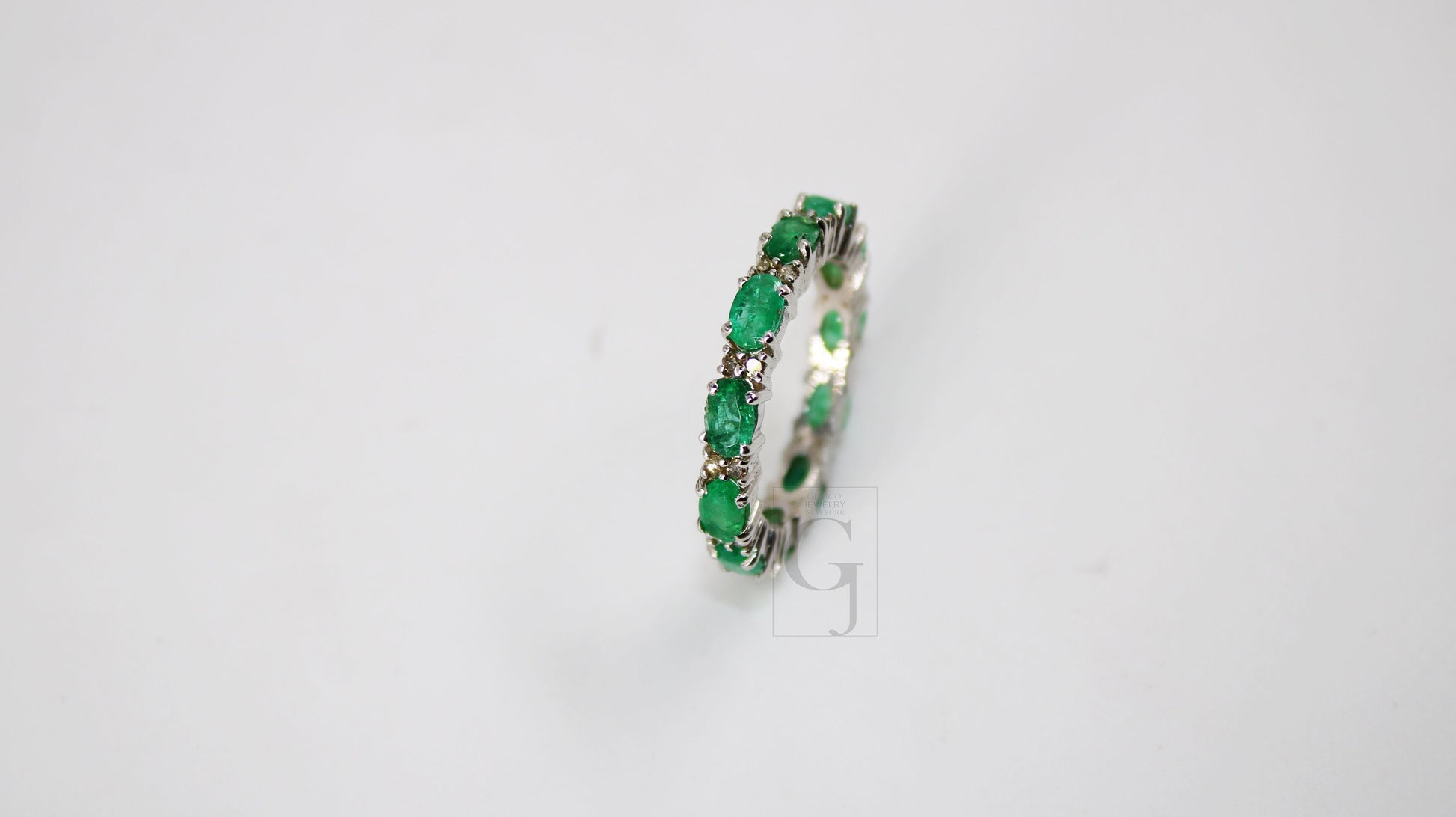 Very Beautiful Designer Emerald Band Ring Rosecut Pave Diamond Rings 925 Sterling Silver Handmade Silver Finish Diamond Ring