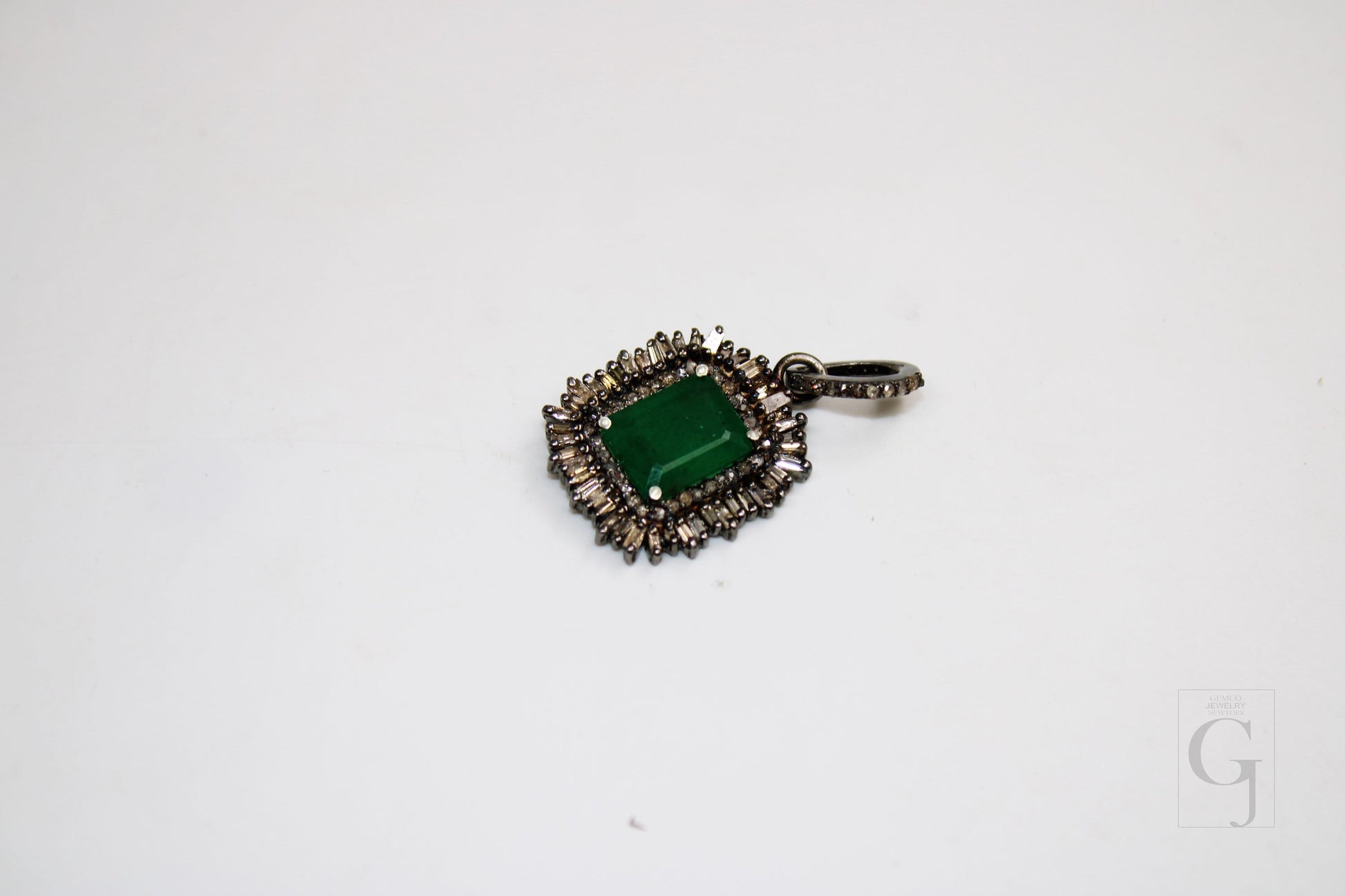 Fashionable baguette designer emerald pendant Rosecut pave diamond pendant 925 sterling silver handmade finish diamond charm necklace pendan
