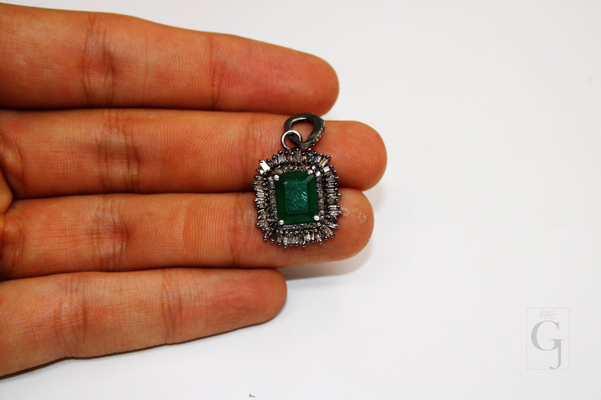 Fashionable baguette designer emerald pendant Rosecut pave diamond pendant 925 sterling silver handmade finish diamond charm necklace pendan