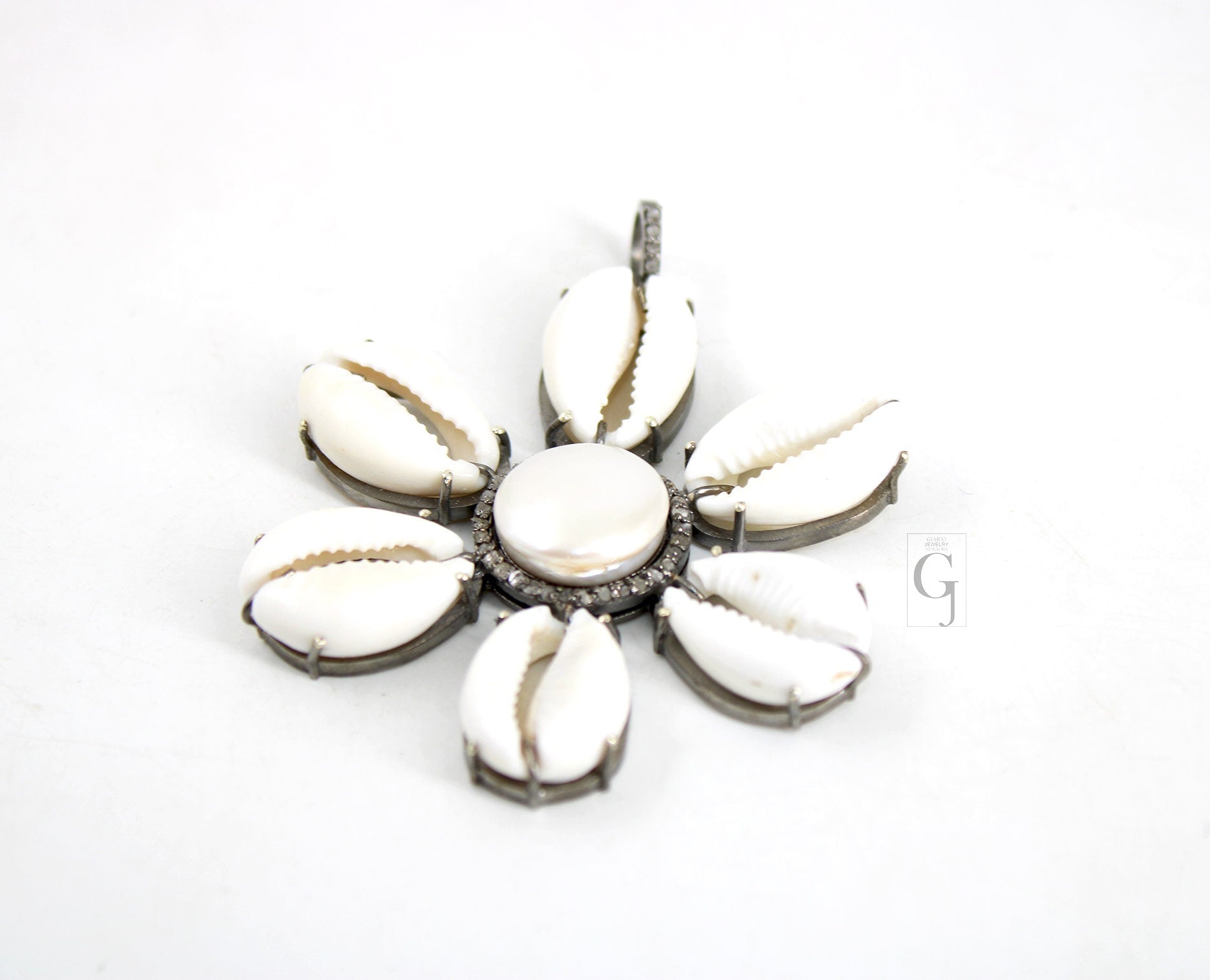 Beautiful Flower Designer Cowrie Pearl Pendant Diamond Rosecut Pave Diamond Pendant 925 Sterling Silver Handmade Diamond Necklace Pendant