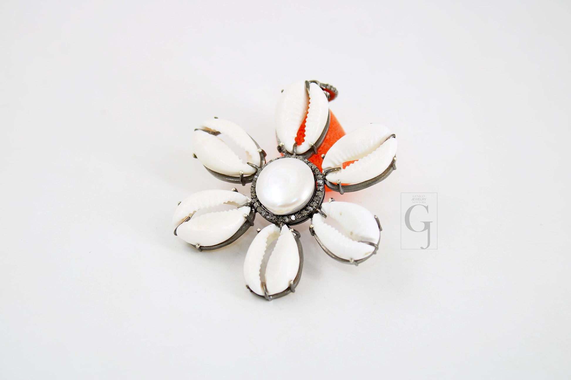 Beautiful Flower Designer Cowrie Pearl Pendant Diamond Rosecut Pave Diamond Pendant 925 Sterling Silver Handmade Diamond Necklace Pendant