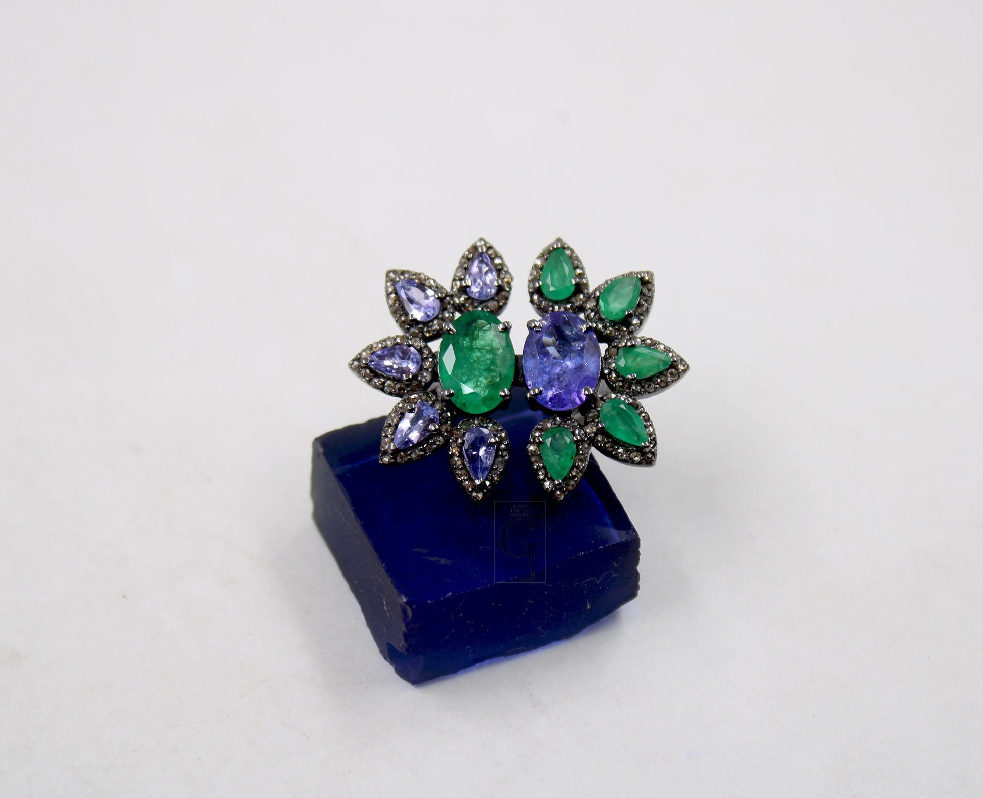 Very Beautiful Emerald And Tanzanite Ring Designer Rosecut Pave Diamond Rings 925 Sterling Silver Handmade Silver Finish Diamond Ring