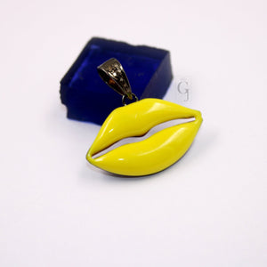Very beautiful enamel lips pendant Rosecut pave diamond pendant 925 sterling silver handmade finish diamond charms necklace pendant