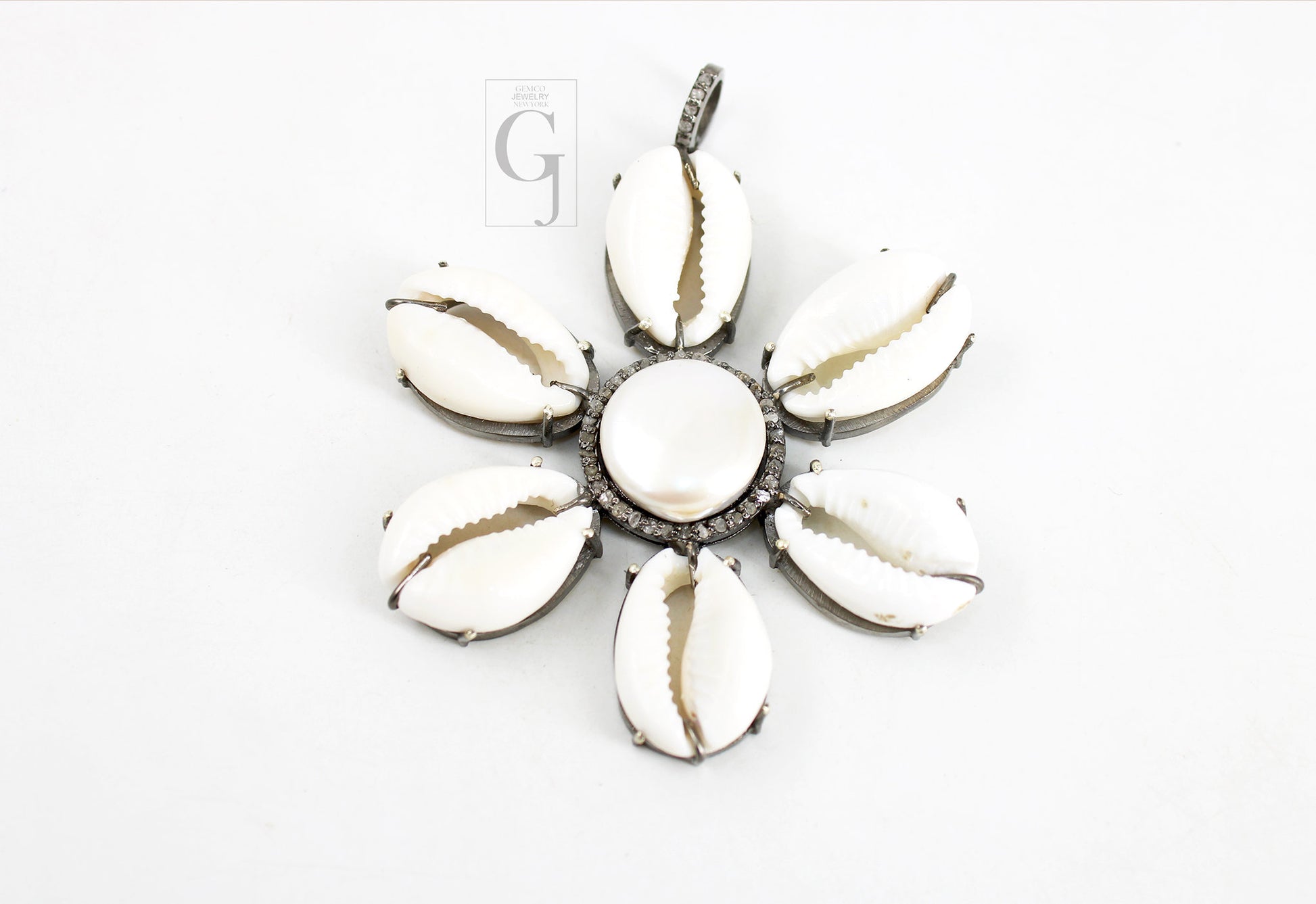 Beautiful Flower Designer Cowrie Pearl Pendant Diamond Rosecut Pave Diamond Pendant 925 Sterling Silver Handmade Diamond Necklace Pendant