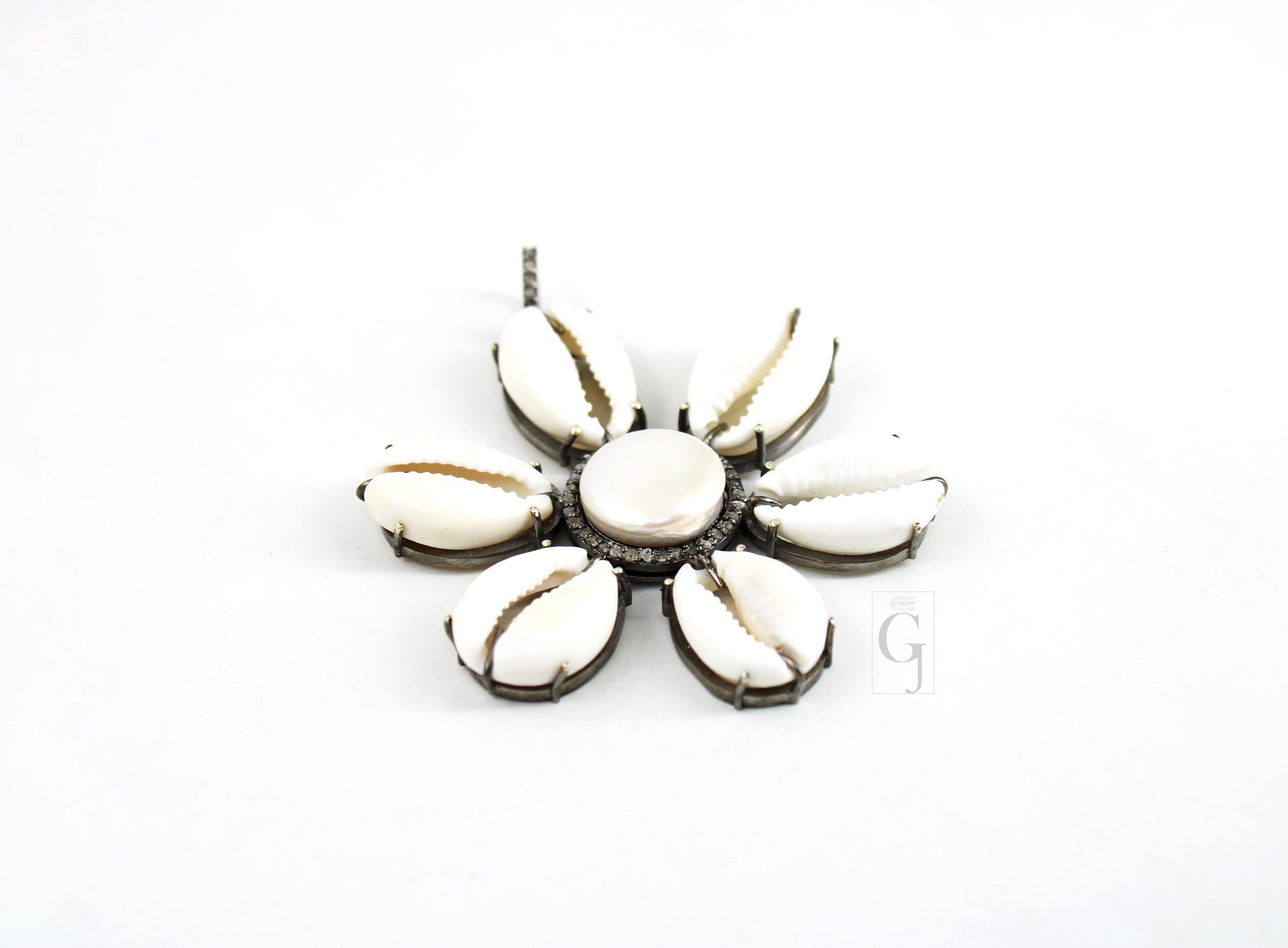 Beautiful Flower Designer Cowrie Pearl Pendant Diamond Rosecut Pave Diamond Pendant 925 Sterling Silver Handmade Diamond Necklace Pendant