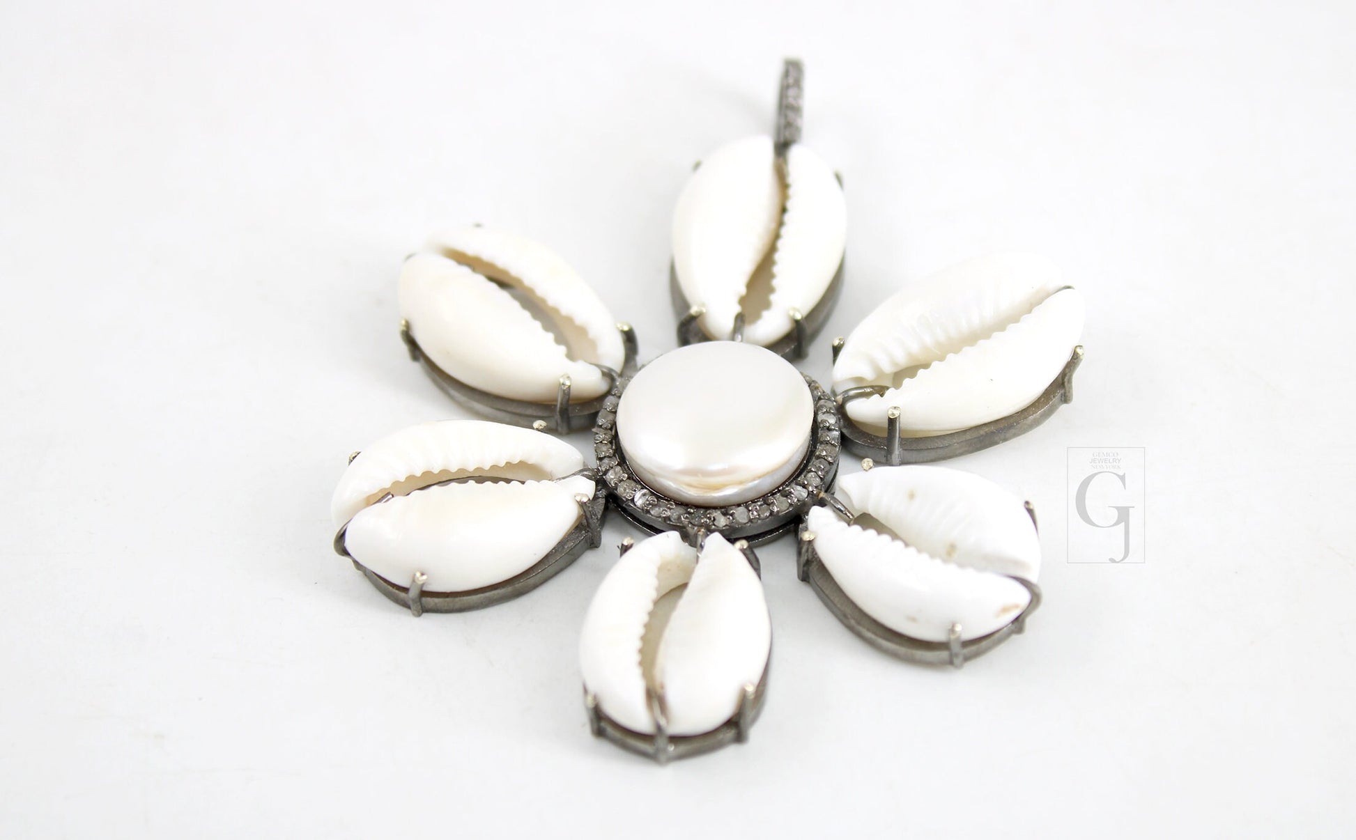 Beautiful Flower Designer Cowrie Pearl Pendant Diamond Rosecut Pave Diamond Pendant 925 Sterling Silver Handmade Diamond Necklace Pendant