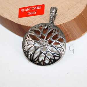Very Beautiful designed centered heart pendant circle Pave diamond rosecut pendant 925 sterling silver finish handmade diamond pendant