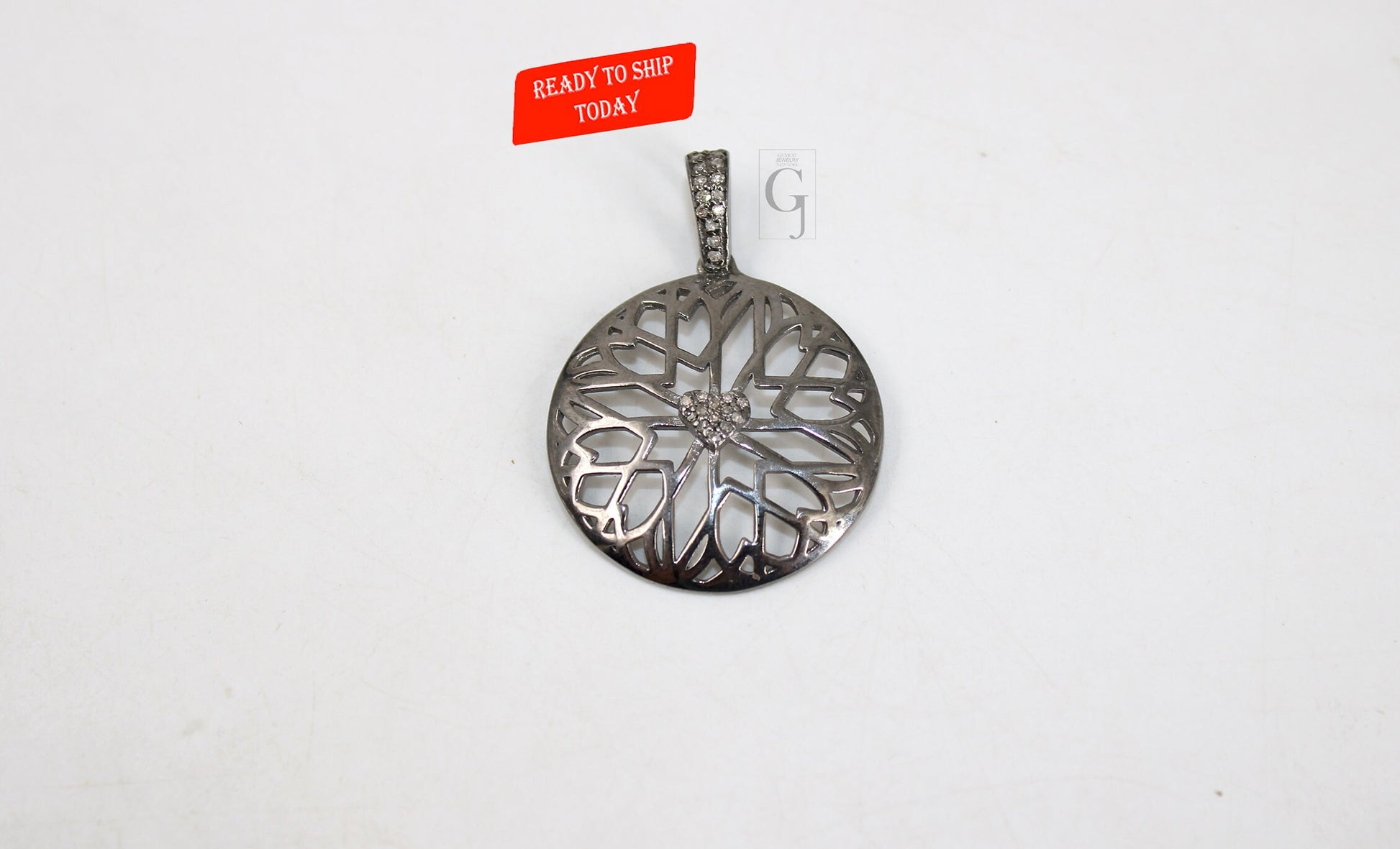 Very Beautiful designed centered heart pendant circle Pave diamond rosecut pendant 925 sterling silver finish handmade diamond pendant