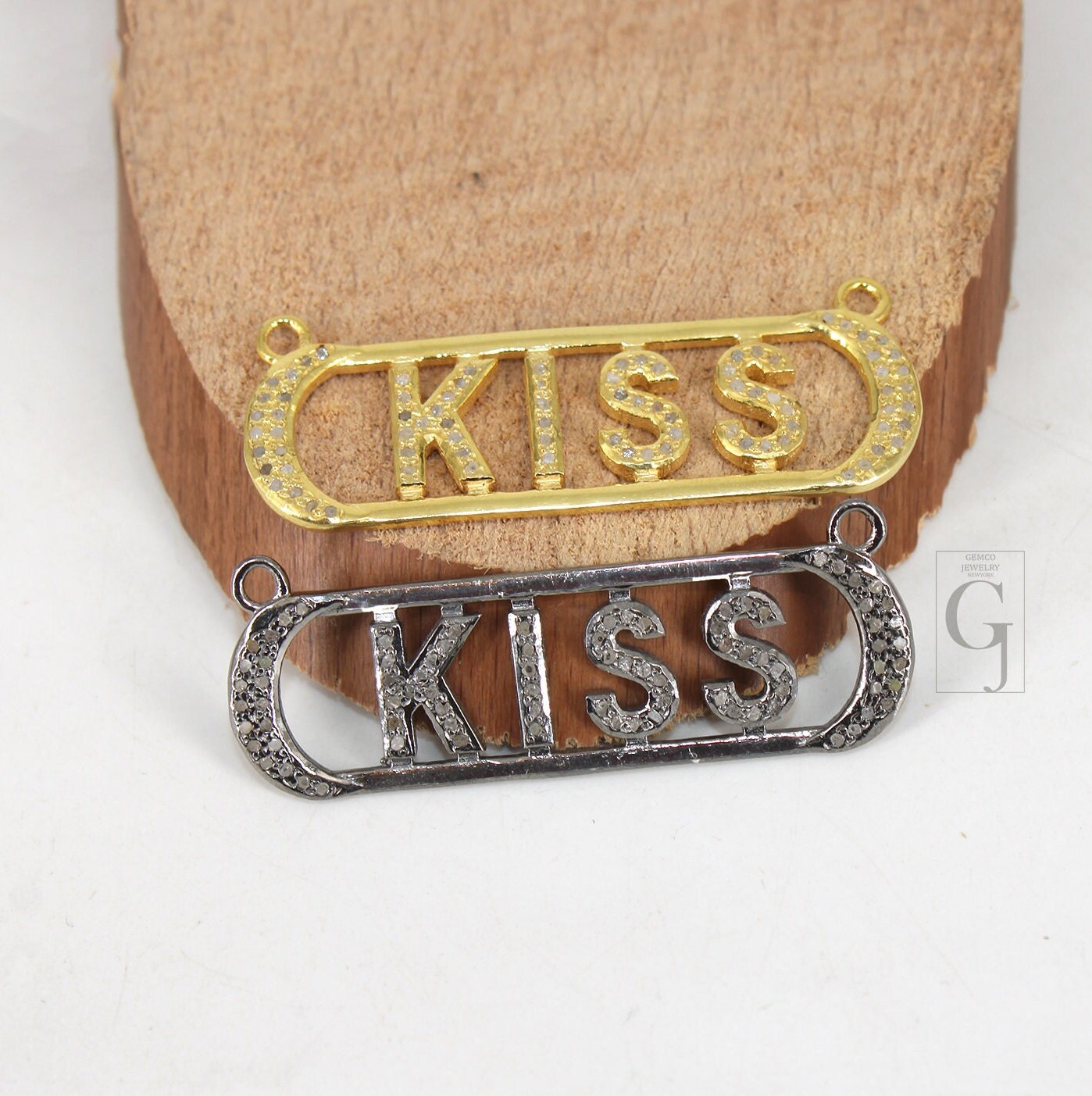 Very Beautiful KISS Pendant Designer Rosecut Pave Diamond Pendant 925 Sterling Silver Handmade Finish Diamond Charms Necklace Pendant