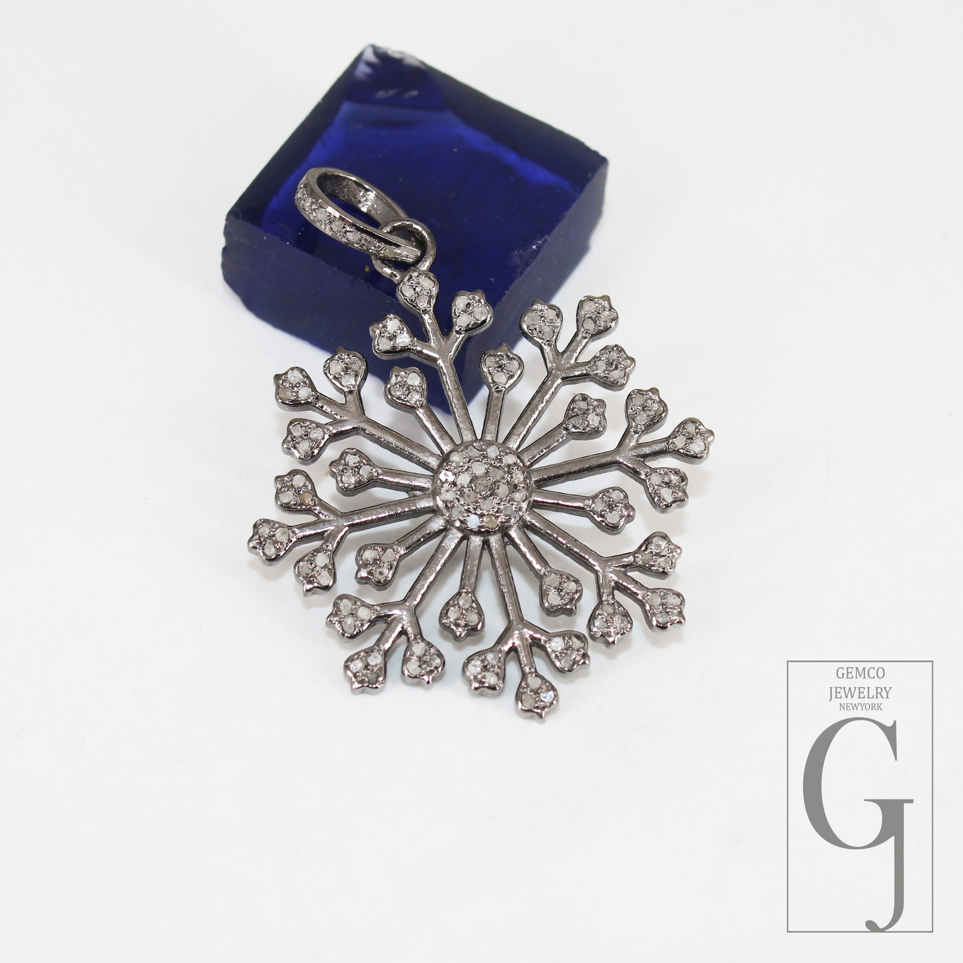 Beautiful Snowflake Designer Pendant Rosecut Pave Diamond Pendant 925 Sterling Silver Handmade Finish Diamond Charms Necklace Pendant