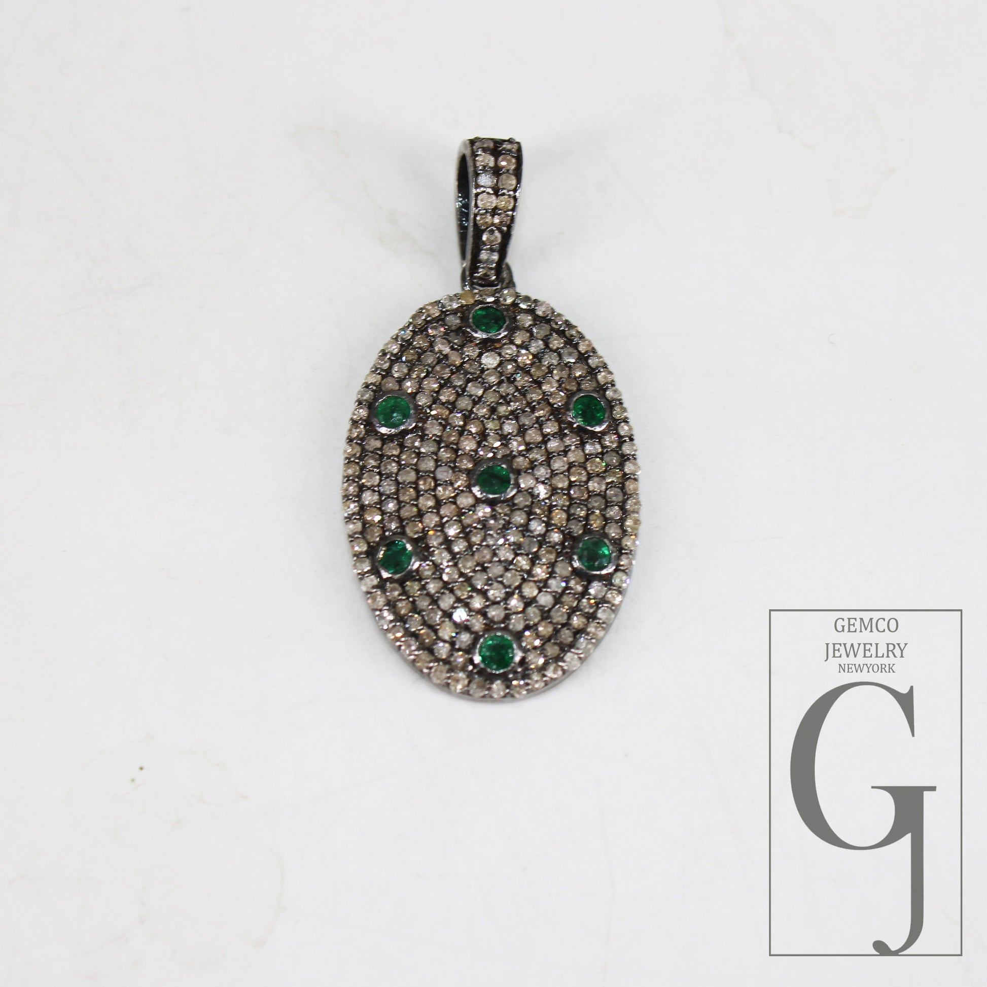 Beautiful Emerald Oval Designer Brilliant Cut Pave Diamond Pendant 925 Sterling Silver Handmade Finish Diamond Charms Necklace Pendant