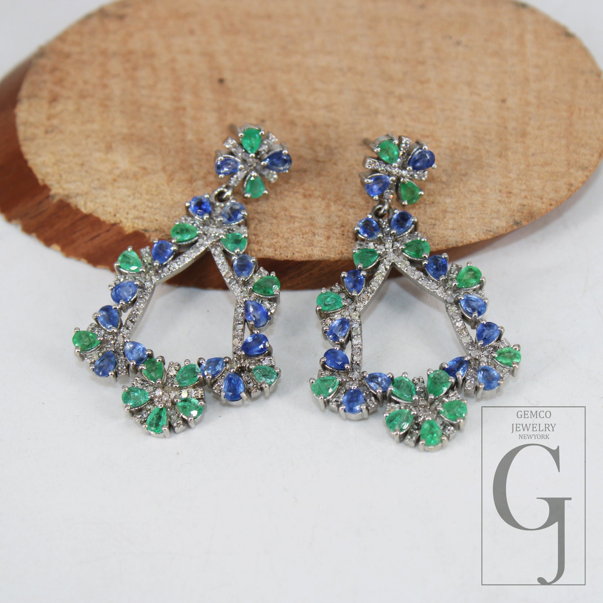 Beautiful Designer Emerald And Sapphire Earring Rosecut Pave Diamond Earrings 925 Sterling Silver Handmade Silver Finish Diamond Earring