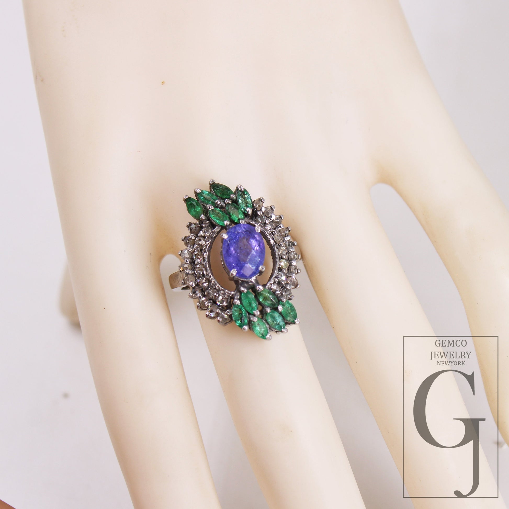 Very Beautiful Emerald And Tanzanite Ring Designer Rosecut Pave Diamond Rings 925 Sterling Silver Handmade Silver Finish Diamond Ring