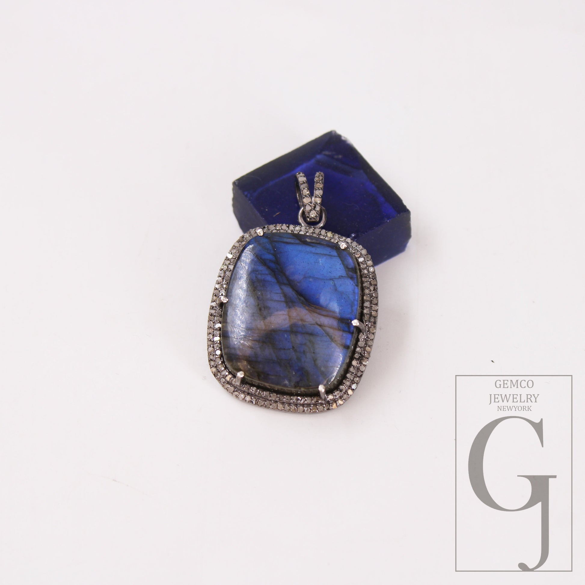 Antique Look Labradorite Pendant Designer Rosecut Pave Diamond 925 Sterling Silver Handmade Finish Pendant Diamond Charms Necklace Pendant