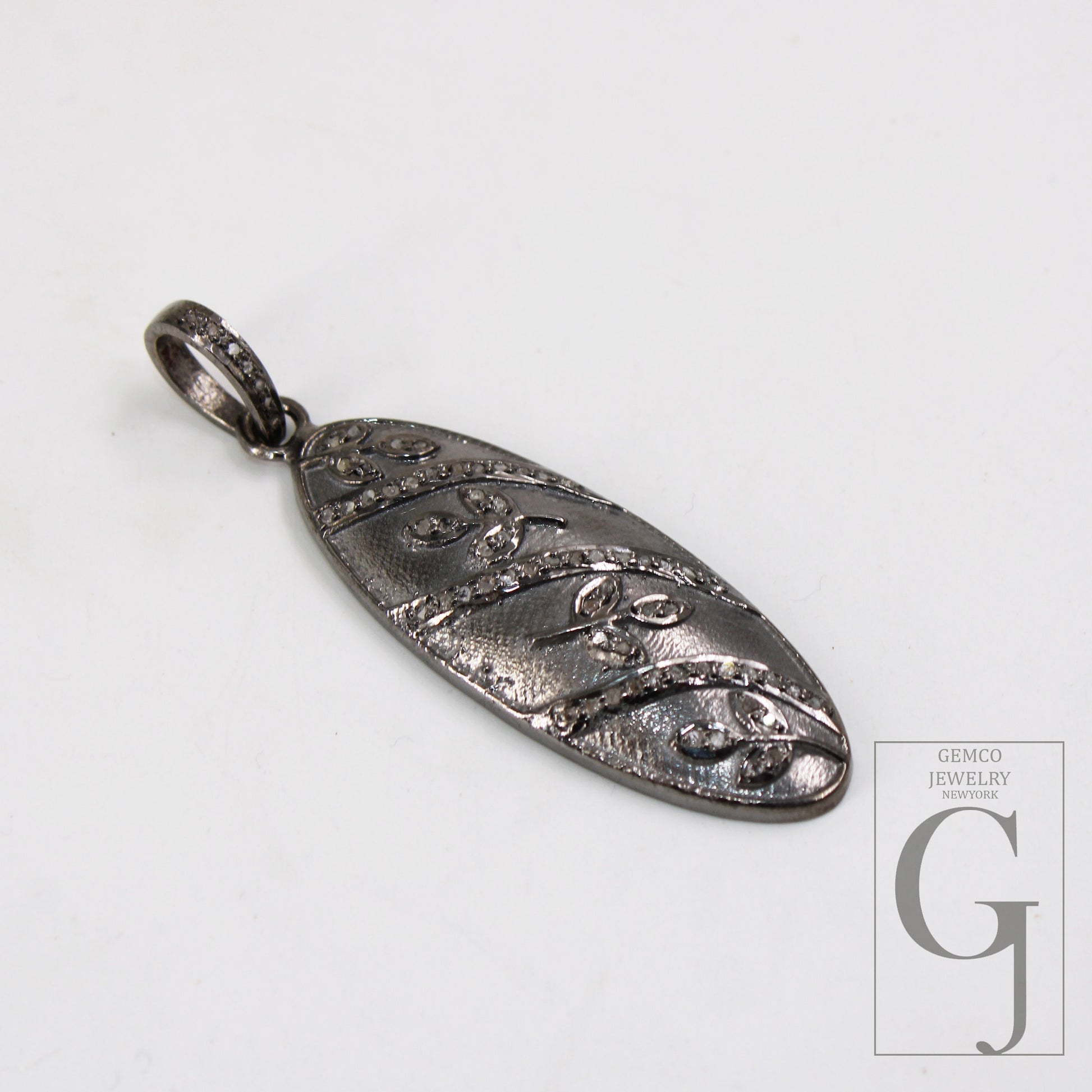 Beautiful Oval Designer Flower Pendant Rosecut Pave Diamond Pendant 925 Sterling Silver Handmade Finish Diamond Jewelry Necklace Pendant