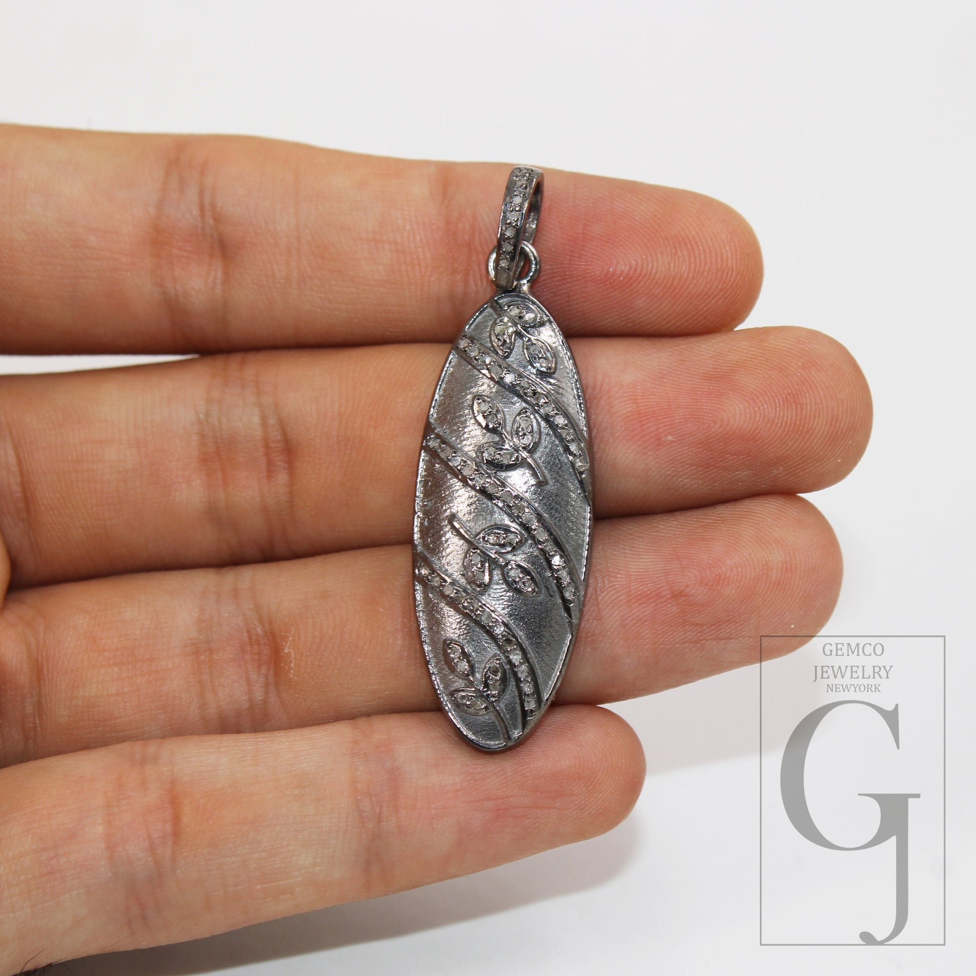 Beautiful Oval Designer Flower Pendant Rosecut Pave Diamond Pendant 925 Sterling Silver Handmade Finish Diamond Jewelry Necklace Pendant