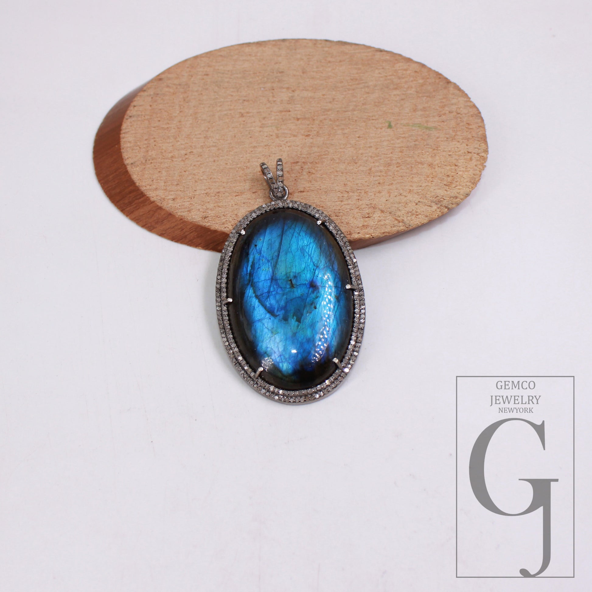 1pc Oxidized Designer Labradorite Pendant Rosecut Pave Diamond Pendant 925 Sterling Silver Handmade Finish Diamond Charms Necklace Pendant