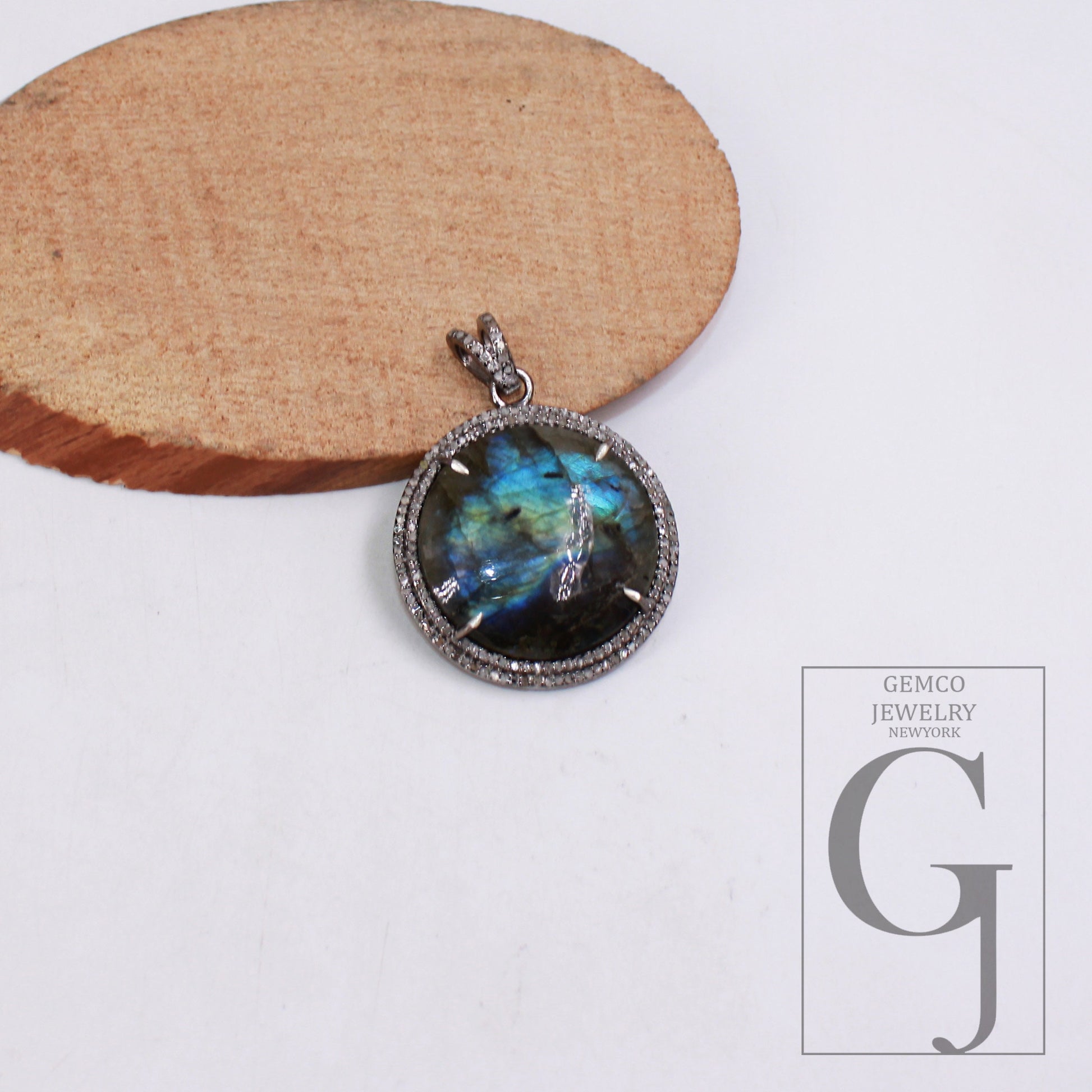1pc Round Natural Labradorite Pendant Designer Rosecut Pave Diamond 925 Sterling Silver Handmade Finish Pendant Diamond Charm Necklace