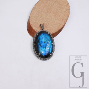 1pc Oxidized designer labradorite pendant Rosecut pave diamond pendant 925 sterling silver handmade finish diamond charms necklace pendant