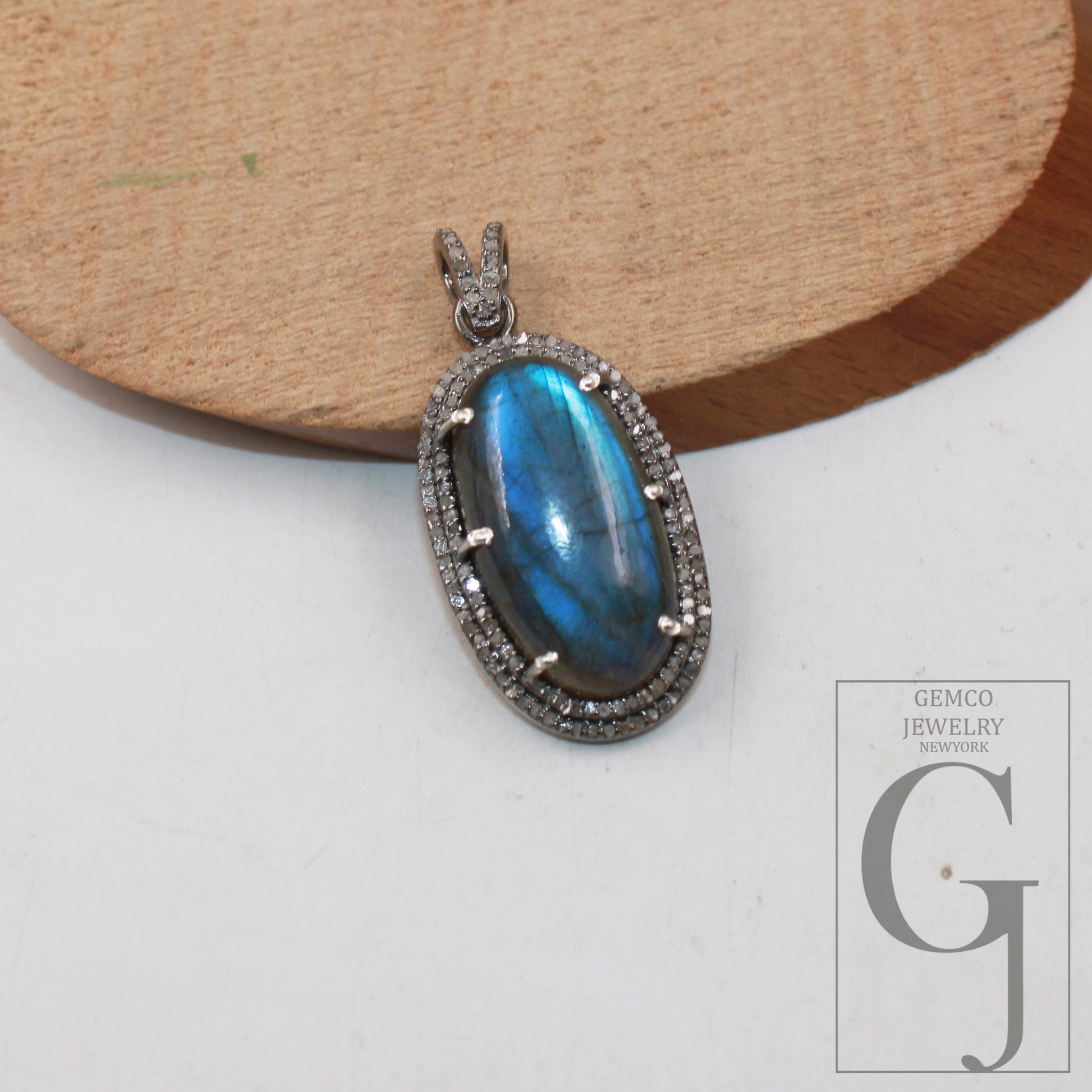 1pc Beautiful designer labradorite pendant Rosecut pave diamond pendant 925 sterling silver handmade finish diamond charms necklace pendant